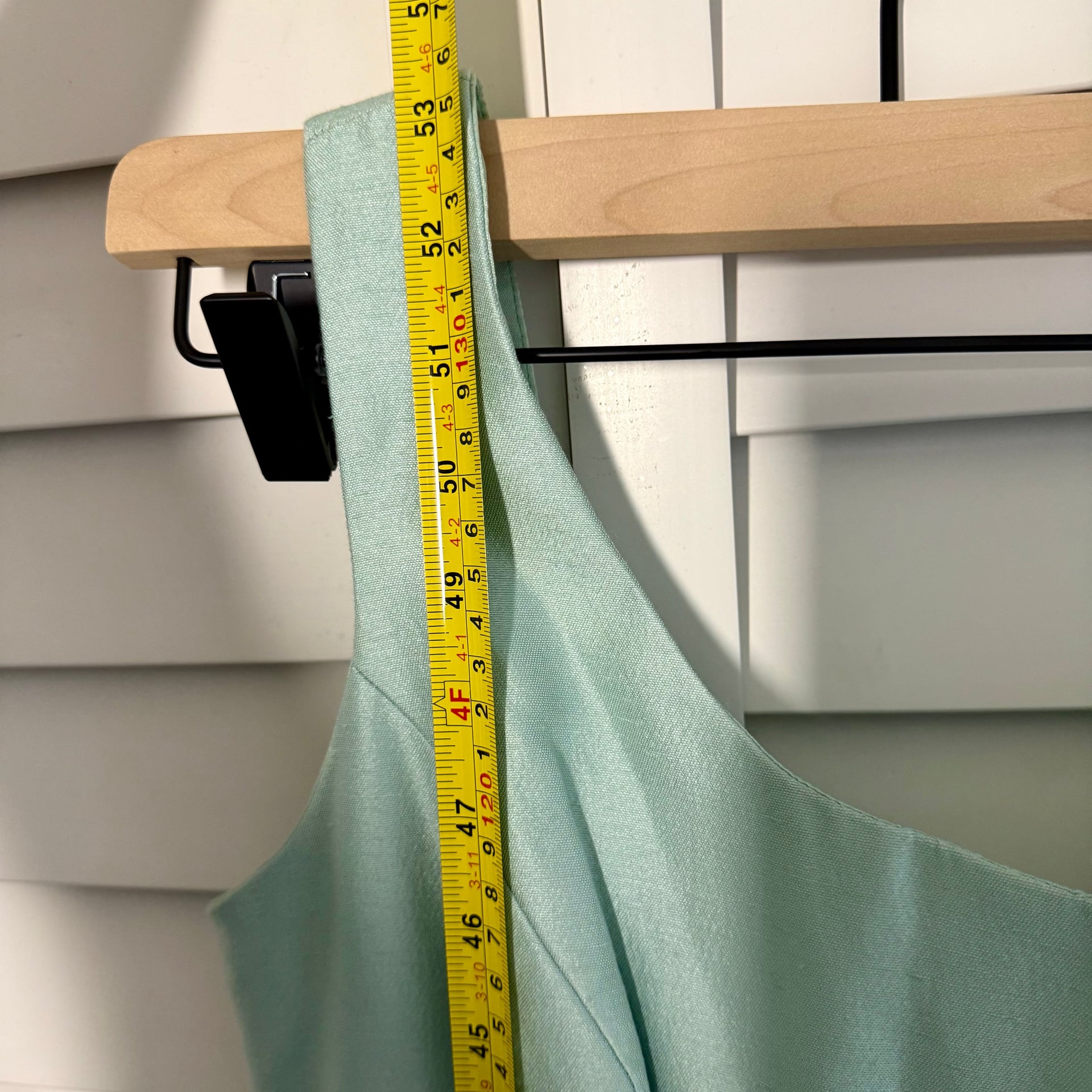 Vintage Watters and Watters Sage Green Silk
Fitted Formal Dress Size 4 7