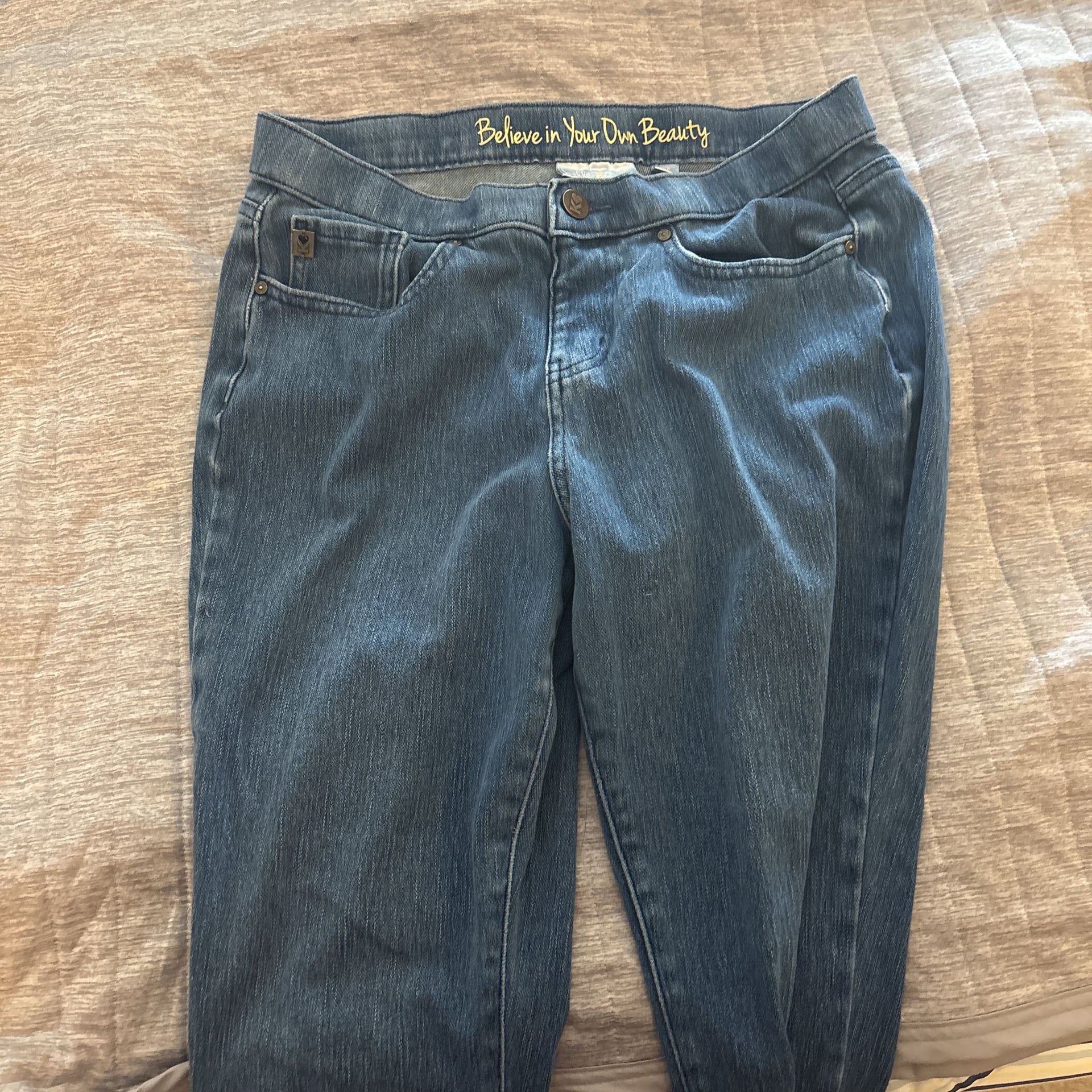 Belle by Kim Gravel Flexibelle Forward Seam Straight Jeans on QVC - YouTube 1