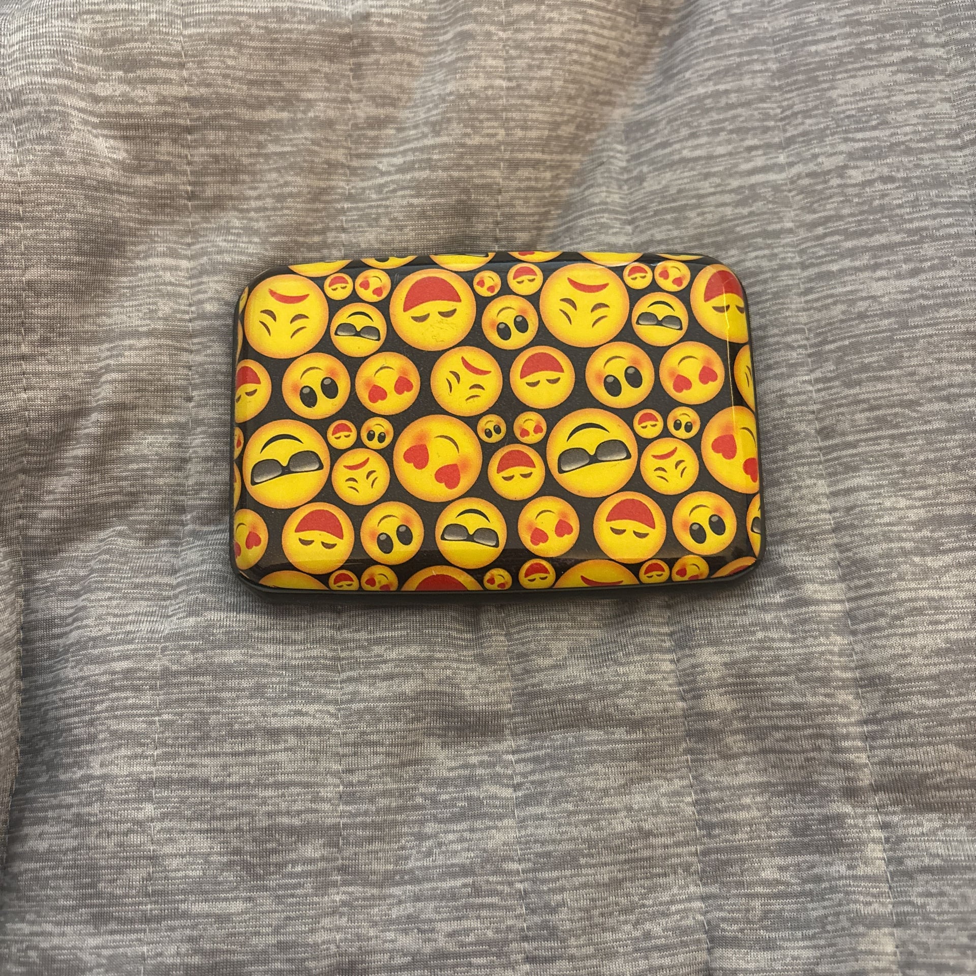 Emoji Smiley Faces Black credit card holder 1