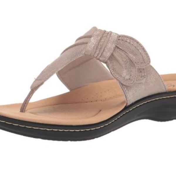 Clarks Laurieann Rae Flat Sandals Women's 12 Wide Gold Comfort Thong Shoes NIB