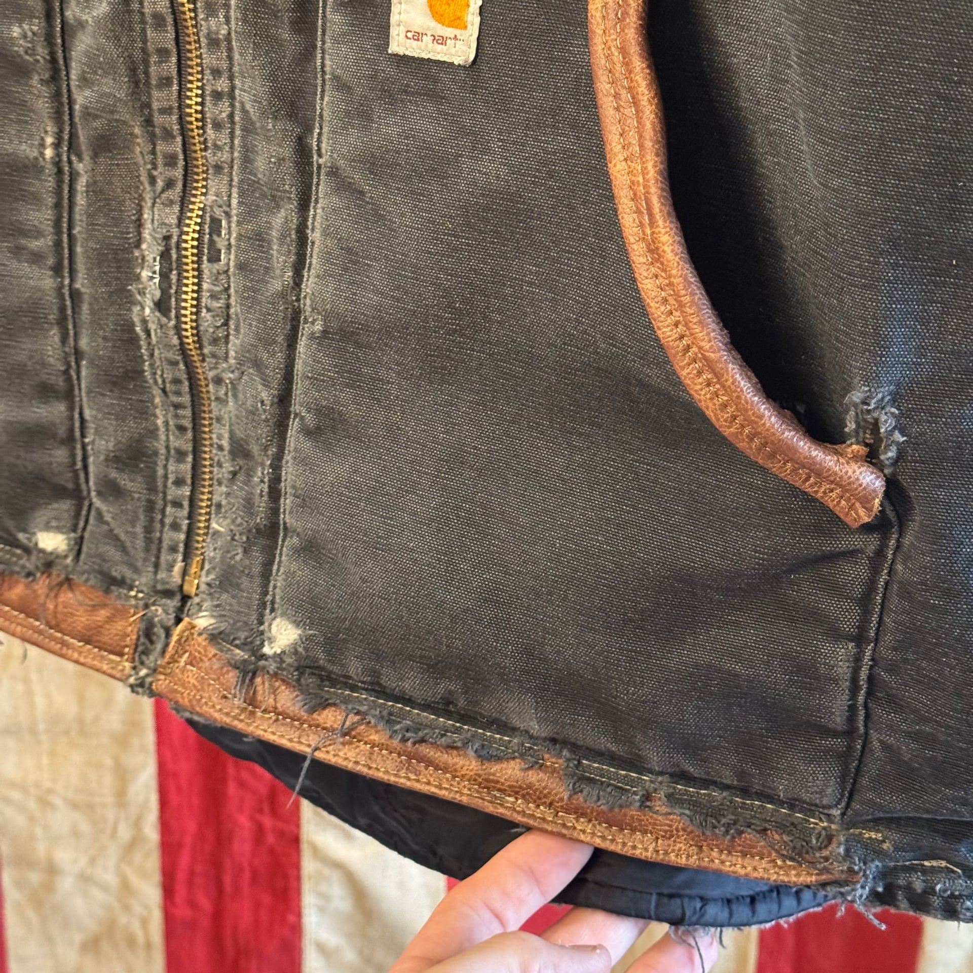 Custom Leather Repaired Carhartt V02 MDT Black XL + Vintage patch  9