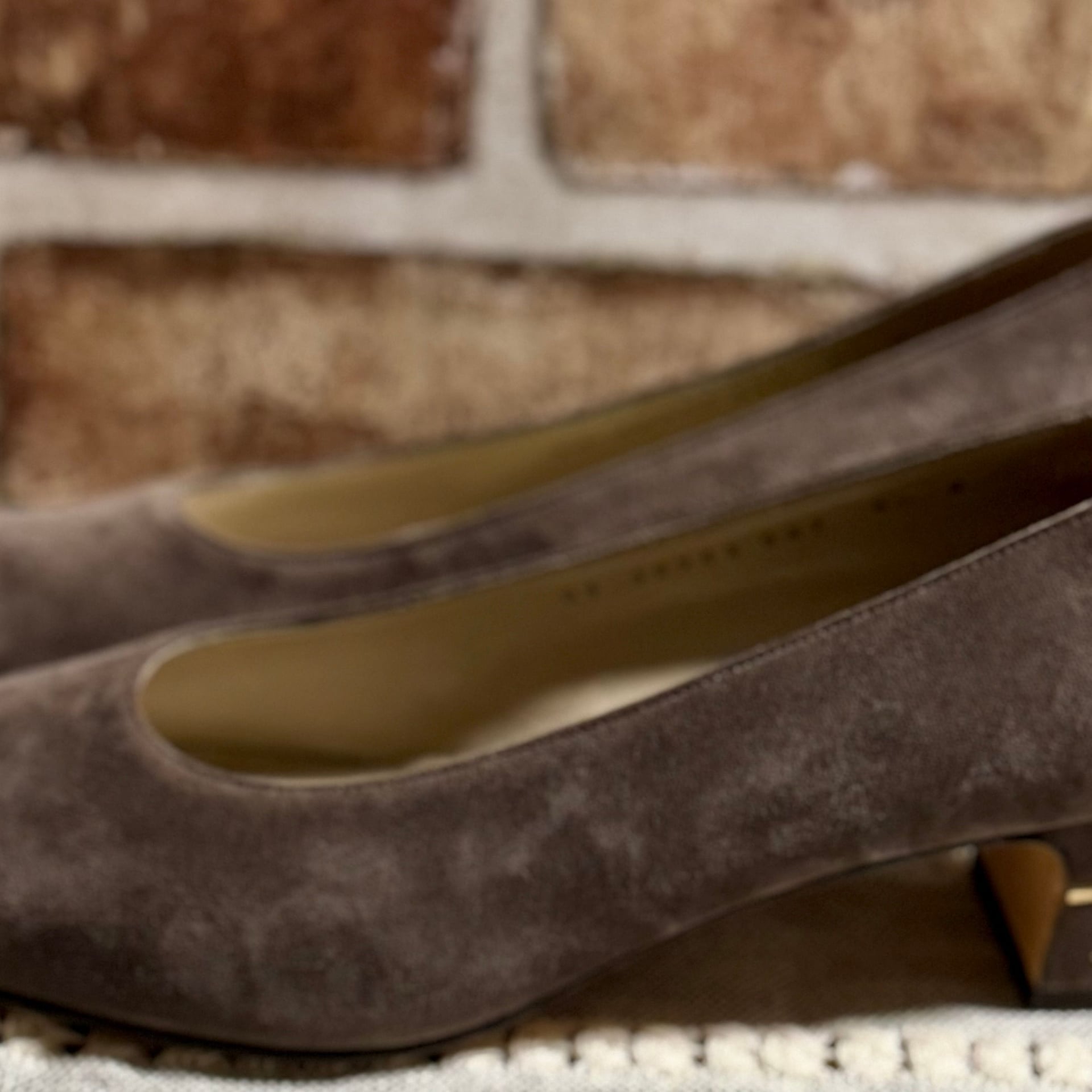 Salvatore Ferragamo Brown Metallic Pumps, Size 8.5 B Vintage Luxury 4