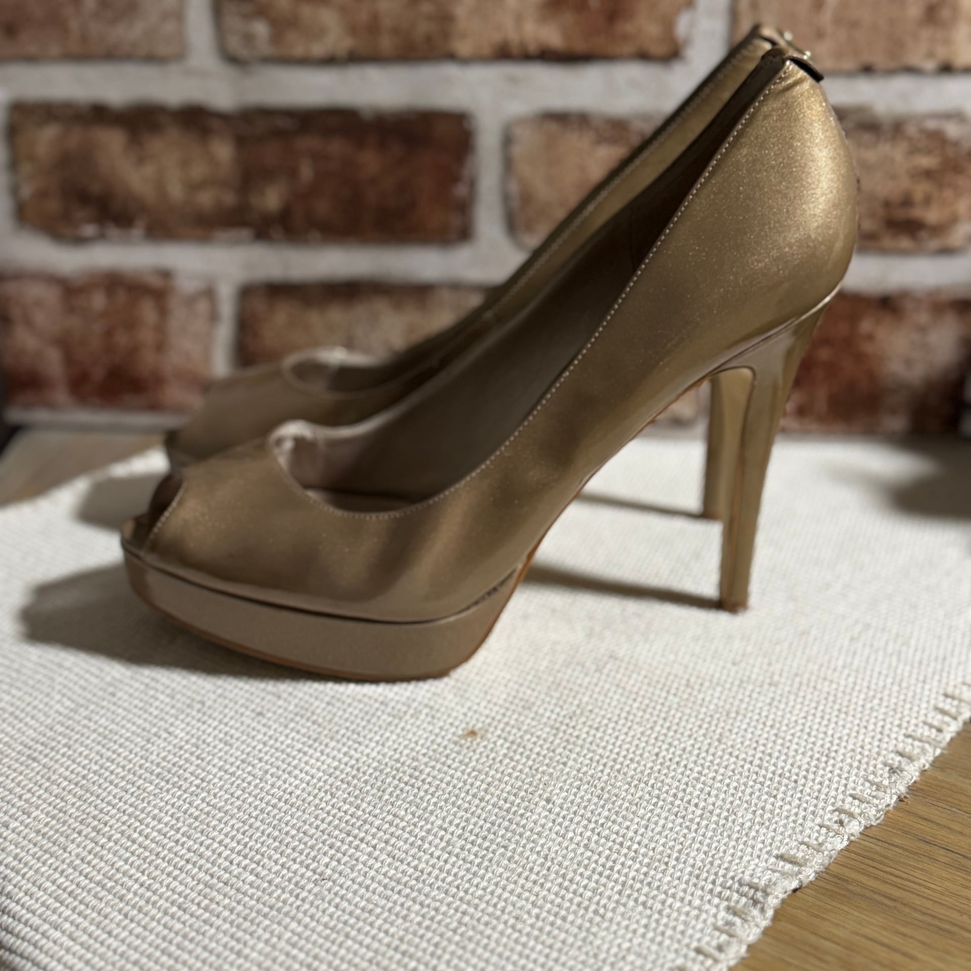 Michael Kors York Platform Gold Peep Toe Stiletto Heels Size 10 Holiday Party 3
