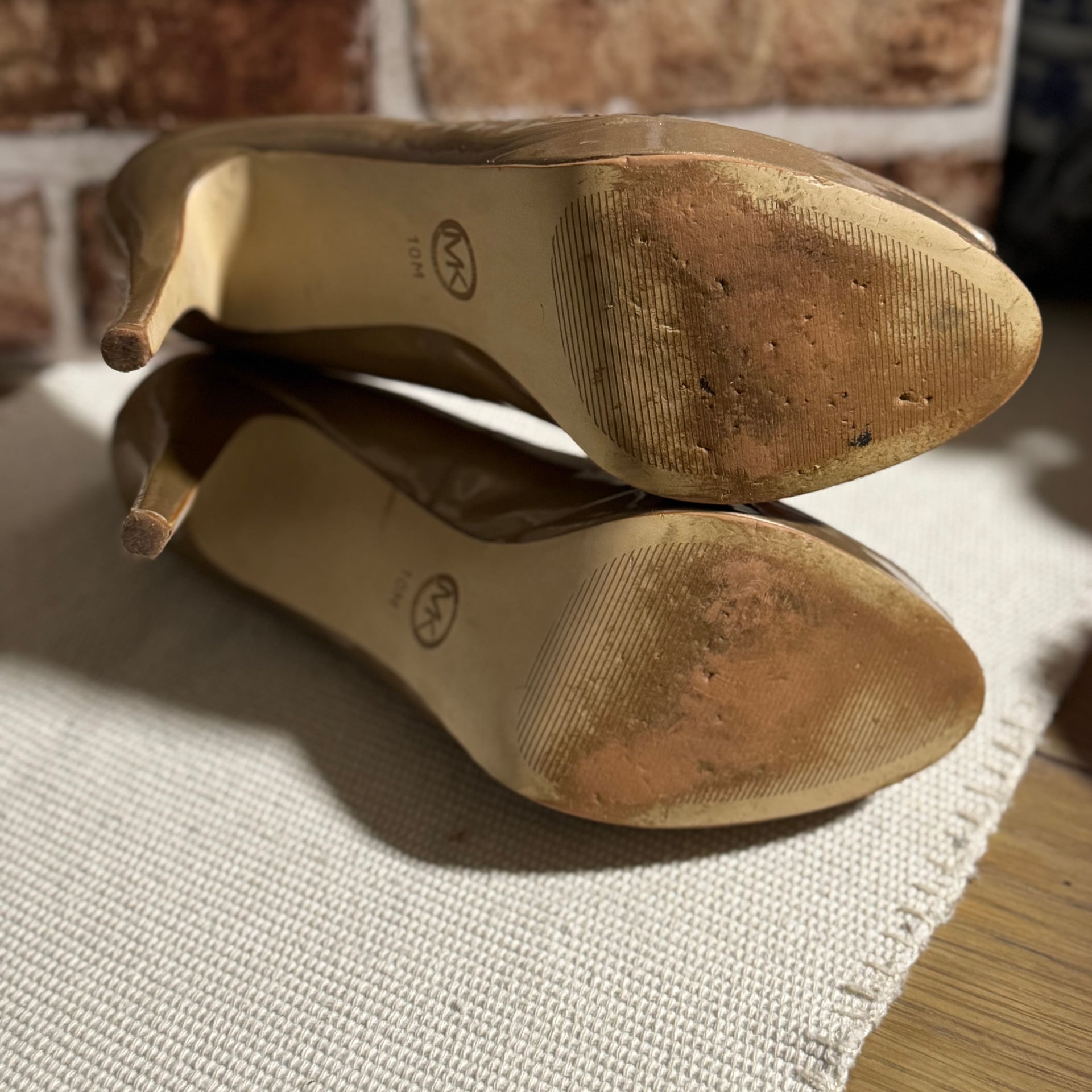 Michael Kors York Platform Gold Peep Toe Stiletto Heels Size 10 Holiday Party 9