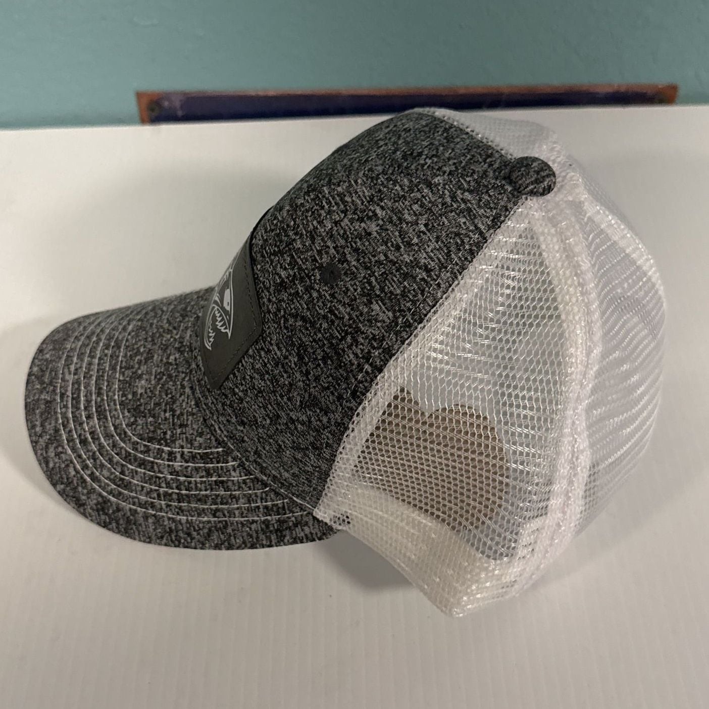Fish bones heather with patch Trucker Hat 3