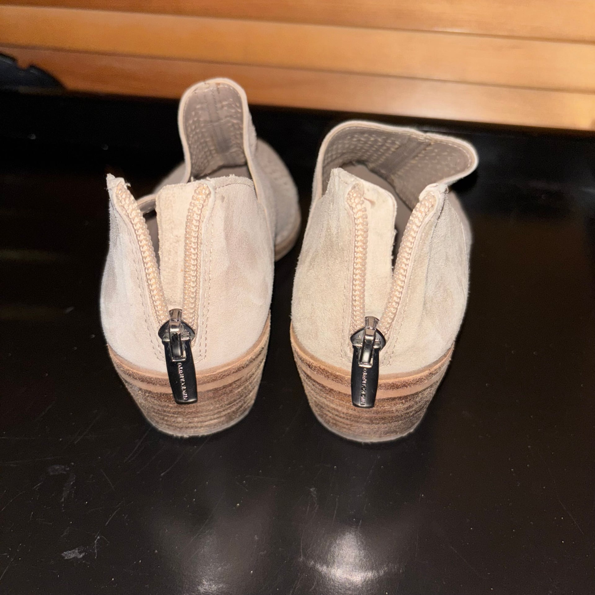 Vince Camuto 6