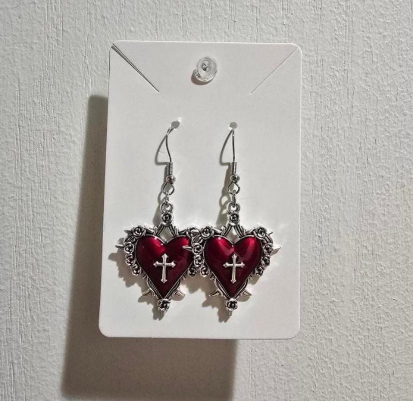 Gothic Red Thorned Heart Earrings - Israel 3