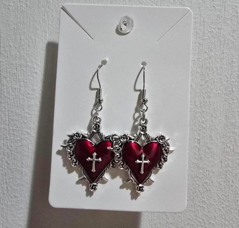 Gothic Red Thorned Heart Earrings - Israel 5