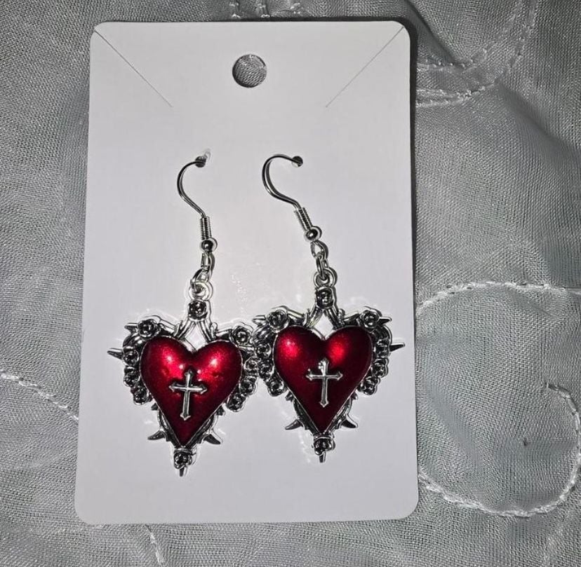 Gothic Red Thorned Heart Earrings - Israel 7