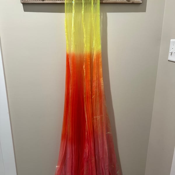 Ombre Pleated Silk Fan Veils