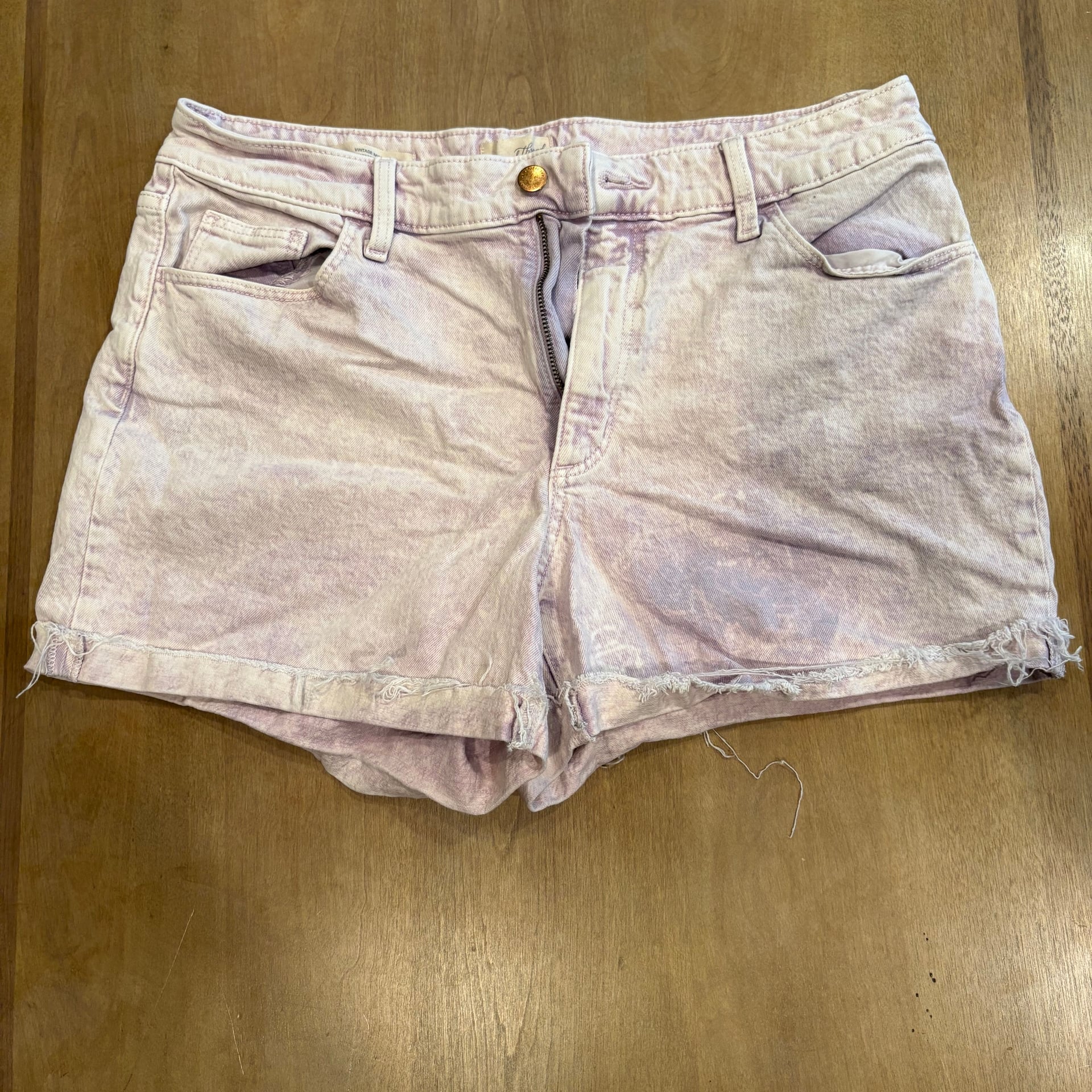 Universal Thread Vintage Midi Acid Wash Purple/Pink Jean Shorts 1