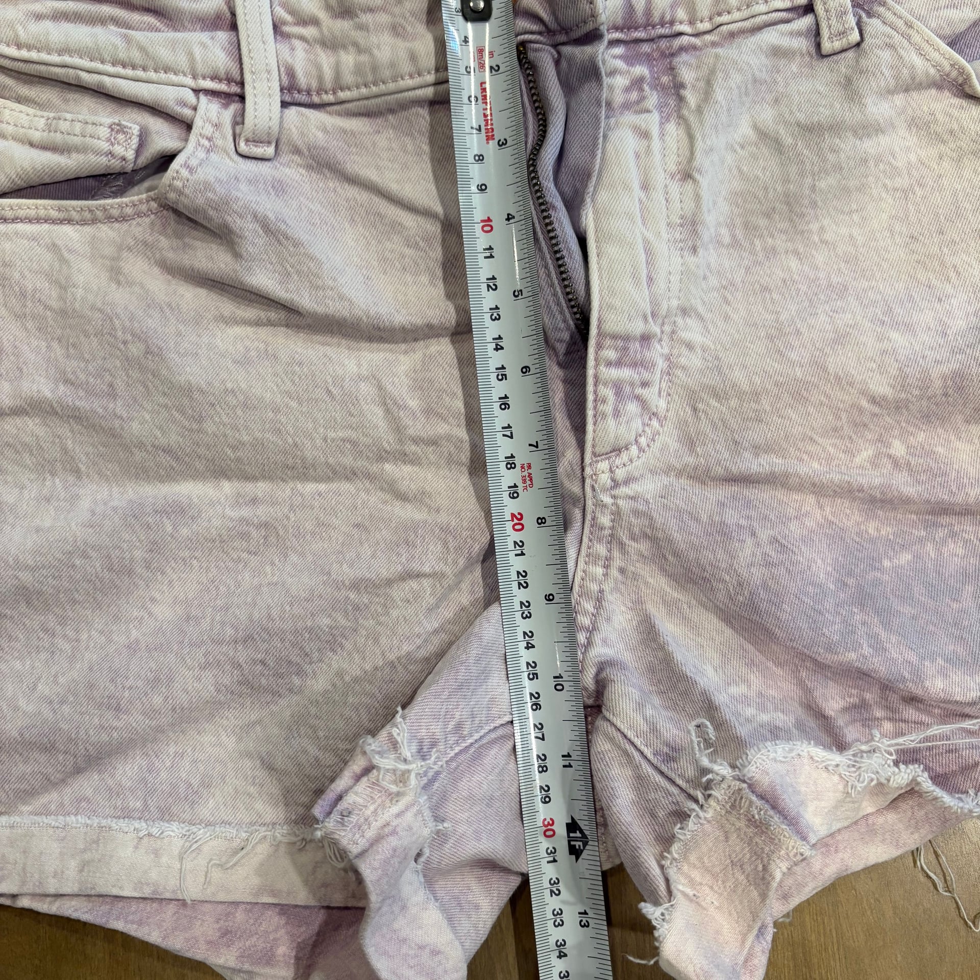 Universal Thread Vintage Midi Acid Wash Purple/Pink Jean Shorts 3