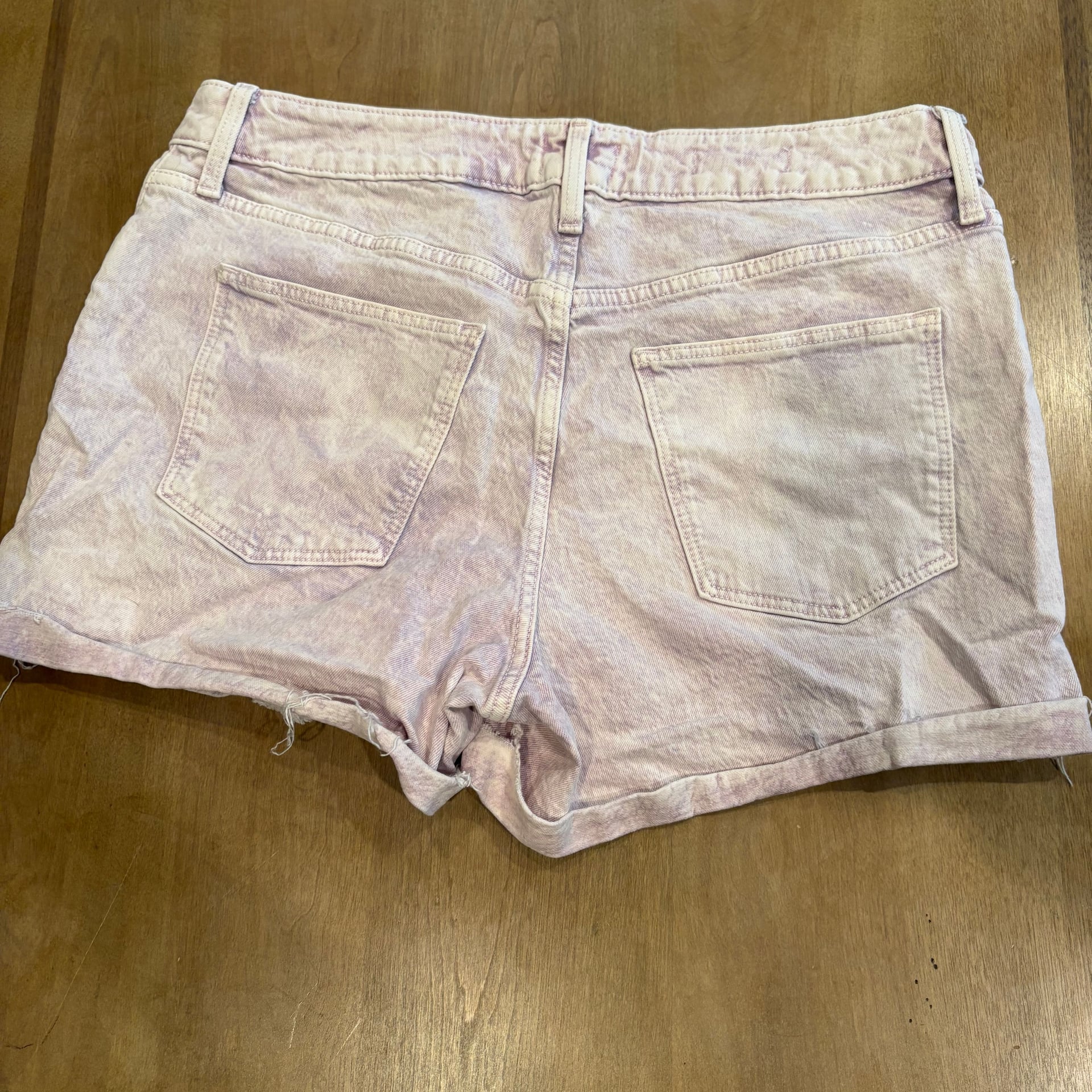 Universal Thread Vintage Midi Acid Wash Purple/Pink Jean Shorts 6