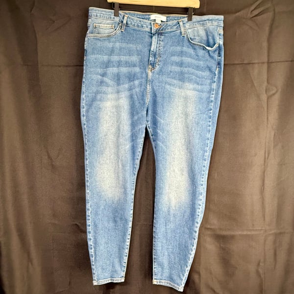Forever 21+ Women’s Jeans Size 18 Blue Skinny Straight Leg Denim