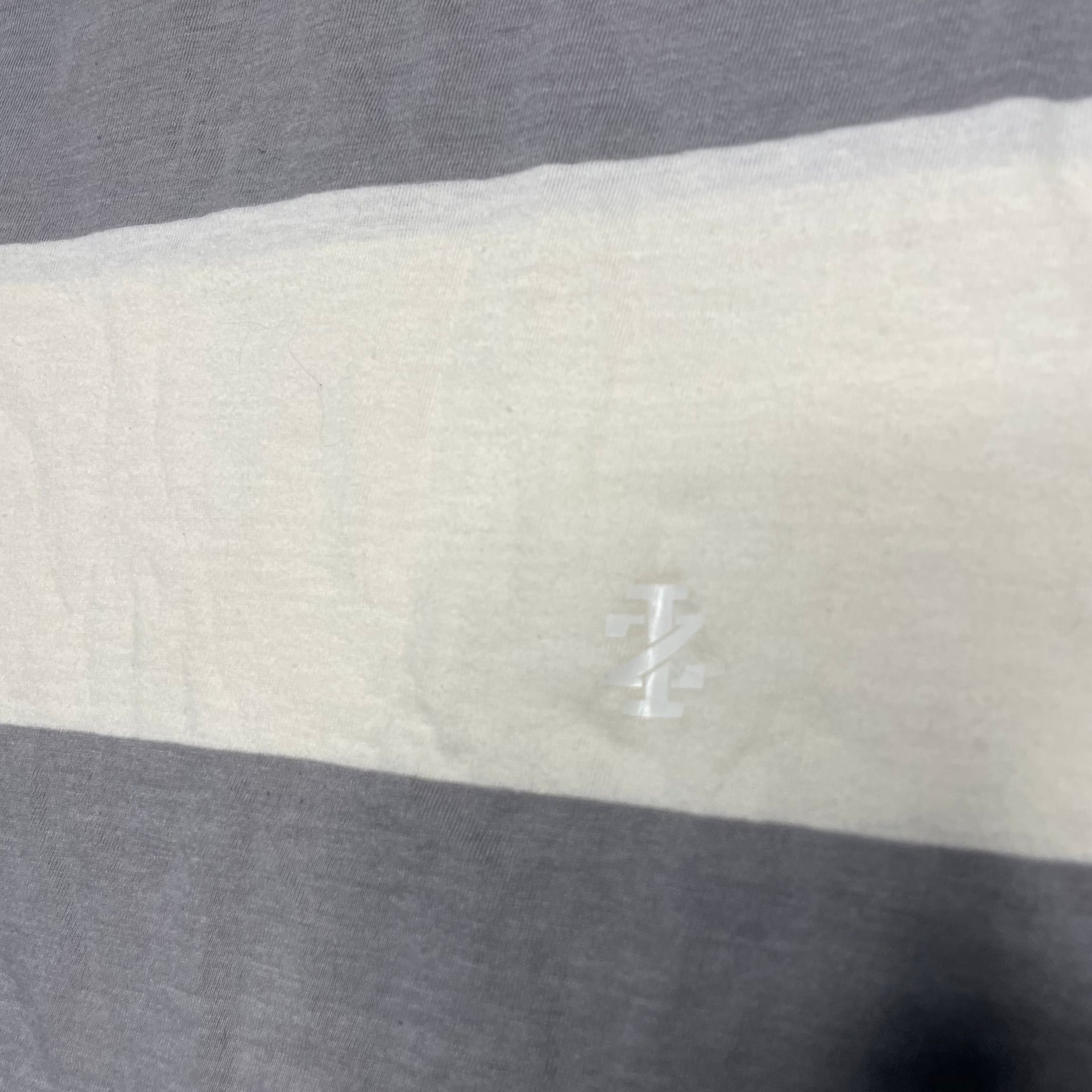 IZOD Men’s Striped Long Sleeve Shirt Cream Gray Size XL 6