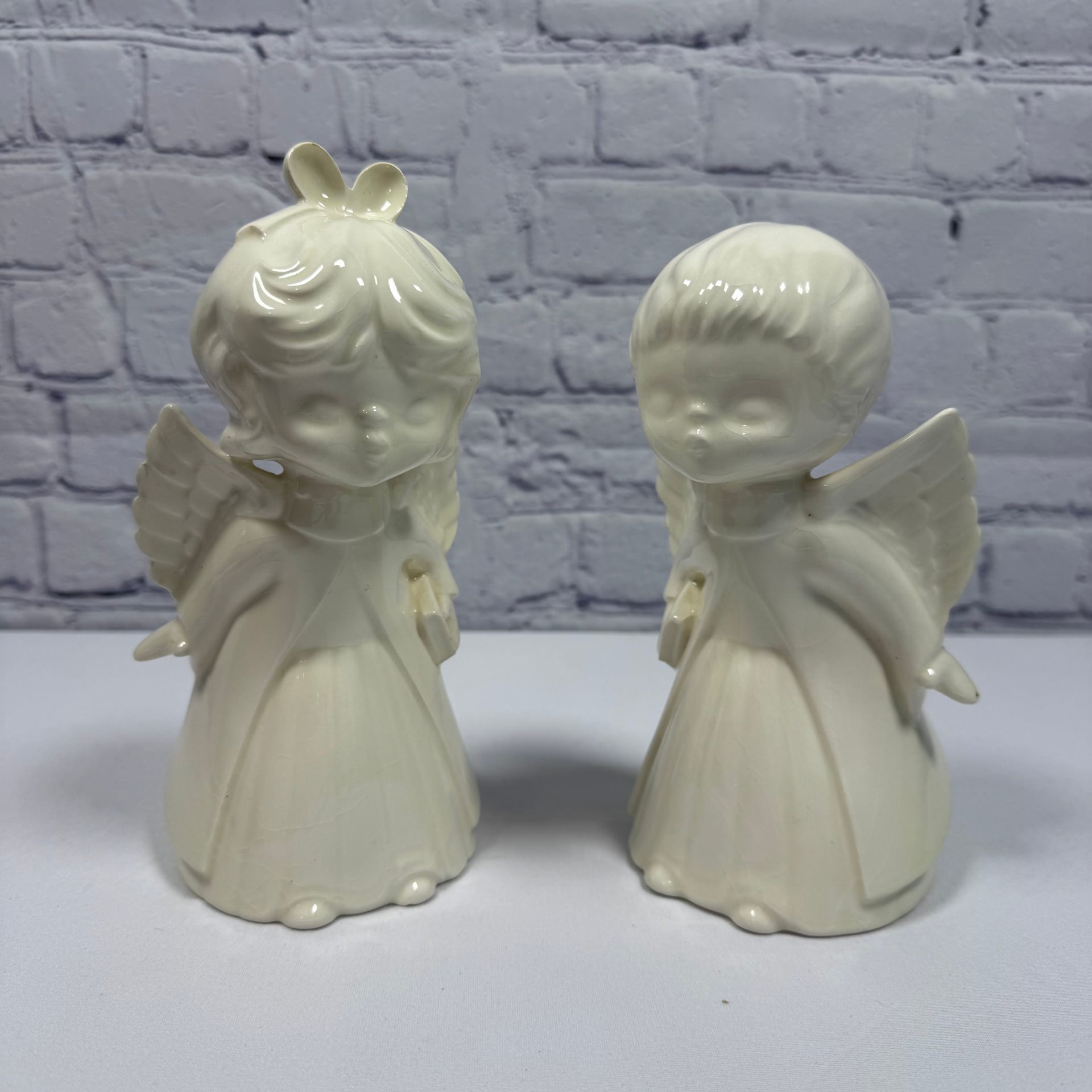 Vintage White Ceramic Kissing Angels Figurines Girl and Boy Set of 2 1