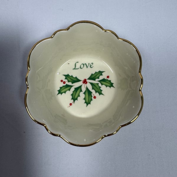 Lenox Holiday Love Round Fluted Candy Dish Bowl Holly Leaves Christmas Gilt 4.5"