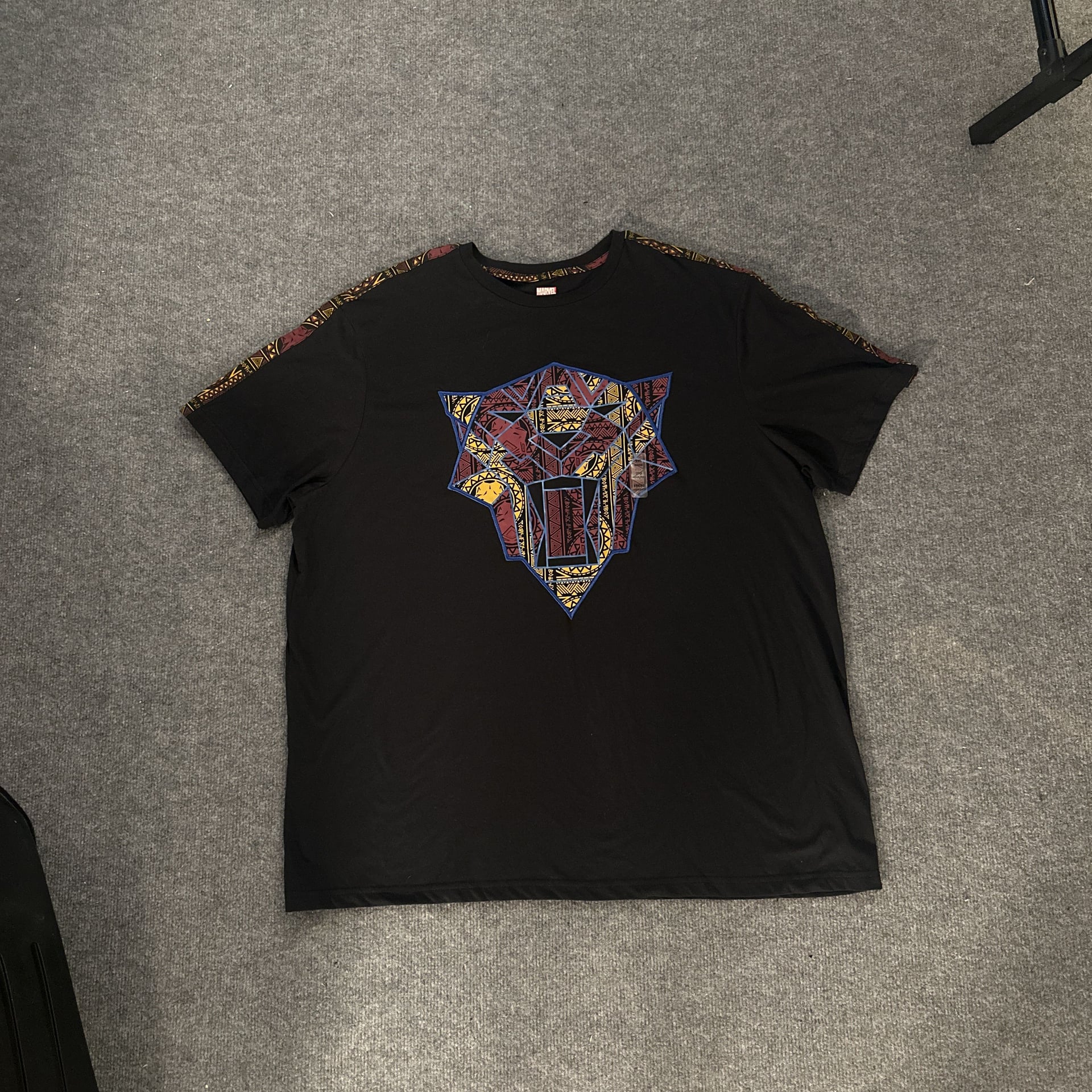 Disney Marvel Black Panther Wakanda T-Shirt Embroidered Unisex XL NWT MSRP 2