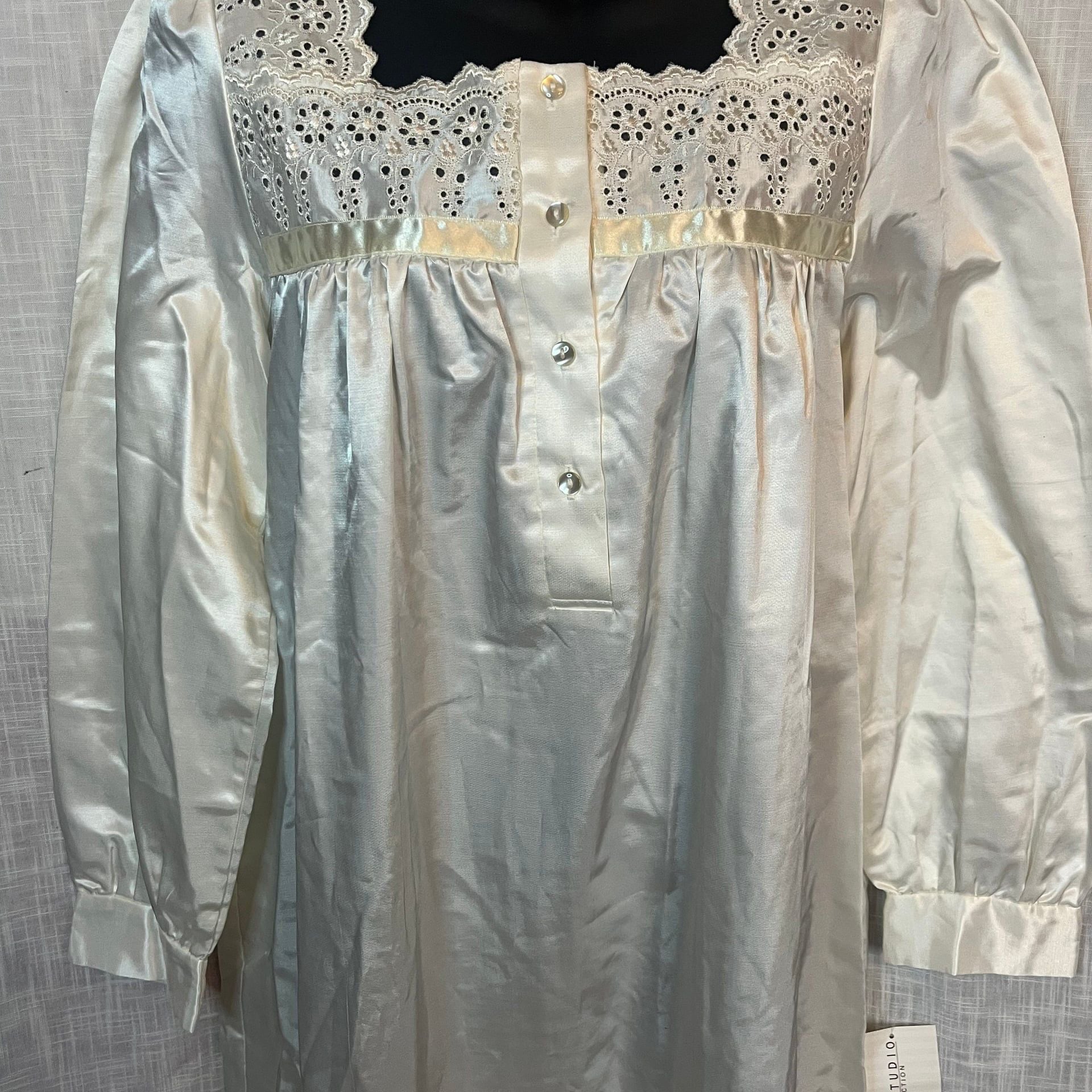 Vintage Bali Studio Satin Lace Night Gown Off White Medium 2