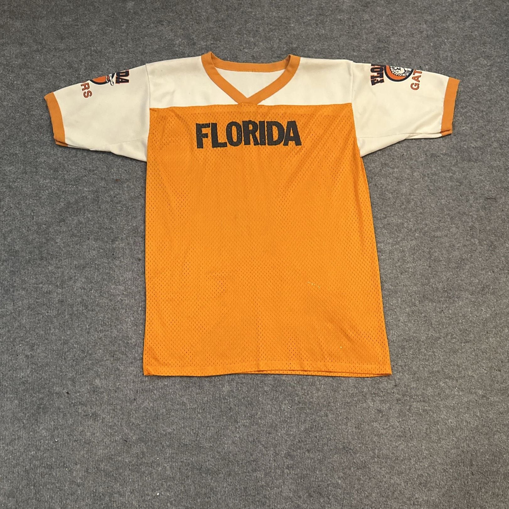 Vintage 1970's Florida Gators Sport Shirt. Mesh breathable. Youth small 4