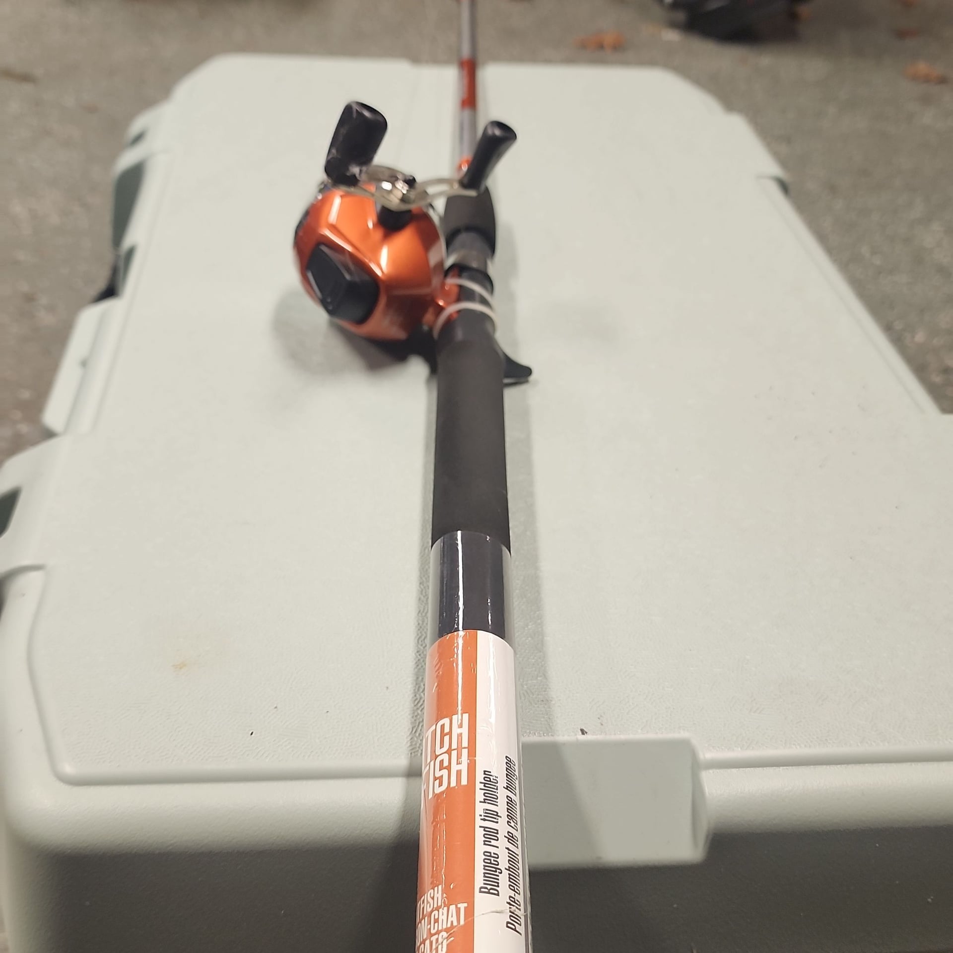 Shakespeare Catch More Fish Catfish Spinning Combo Kit - 7', 1