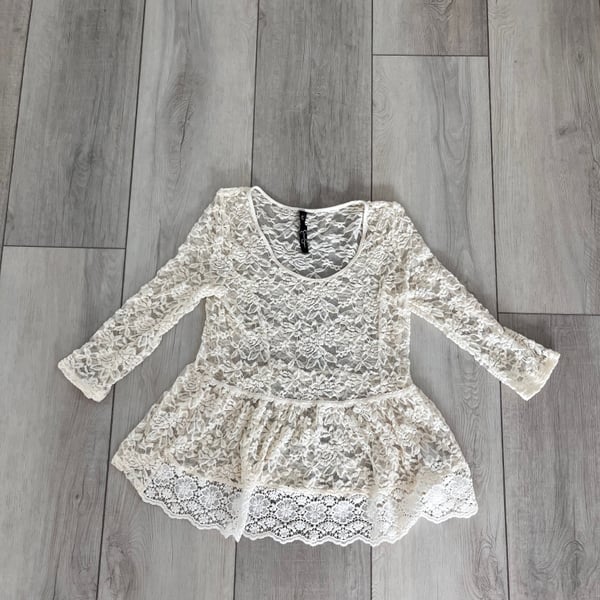 Jessica Simpson Rita Antique White Lace Peplum Top New Medium