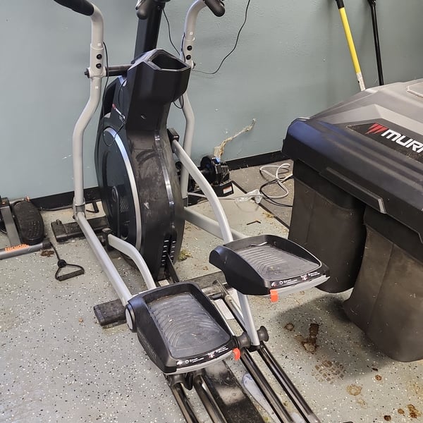 Bowflex Max Trainer M6 Elliptical and Stepper Hybrid Fitness Machine