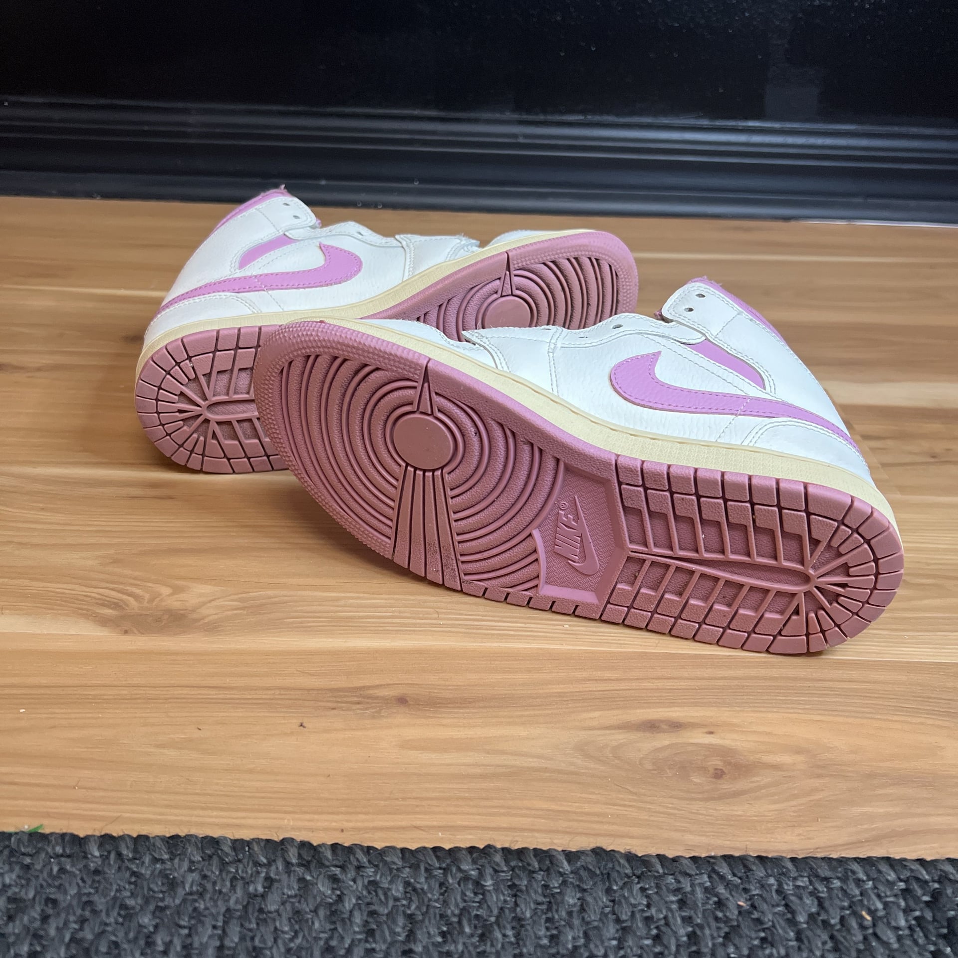 Nike Air Jordan 1 Mid Sail Orchid Muslin (BQ6472-162) - Women's 7