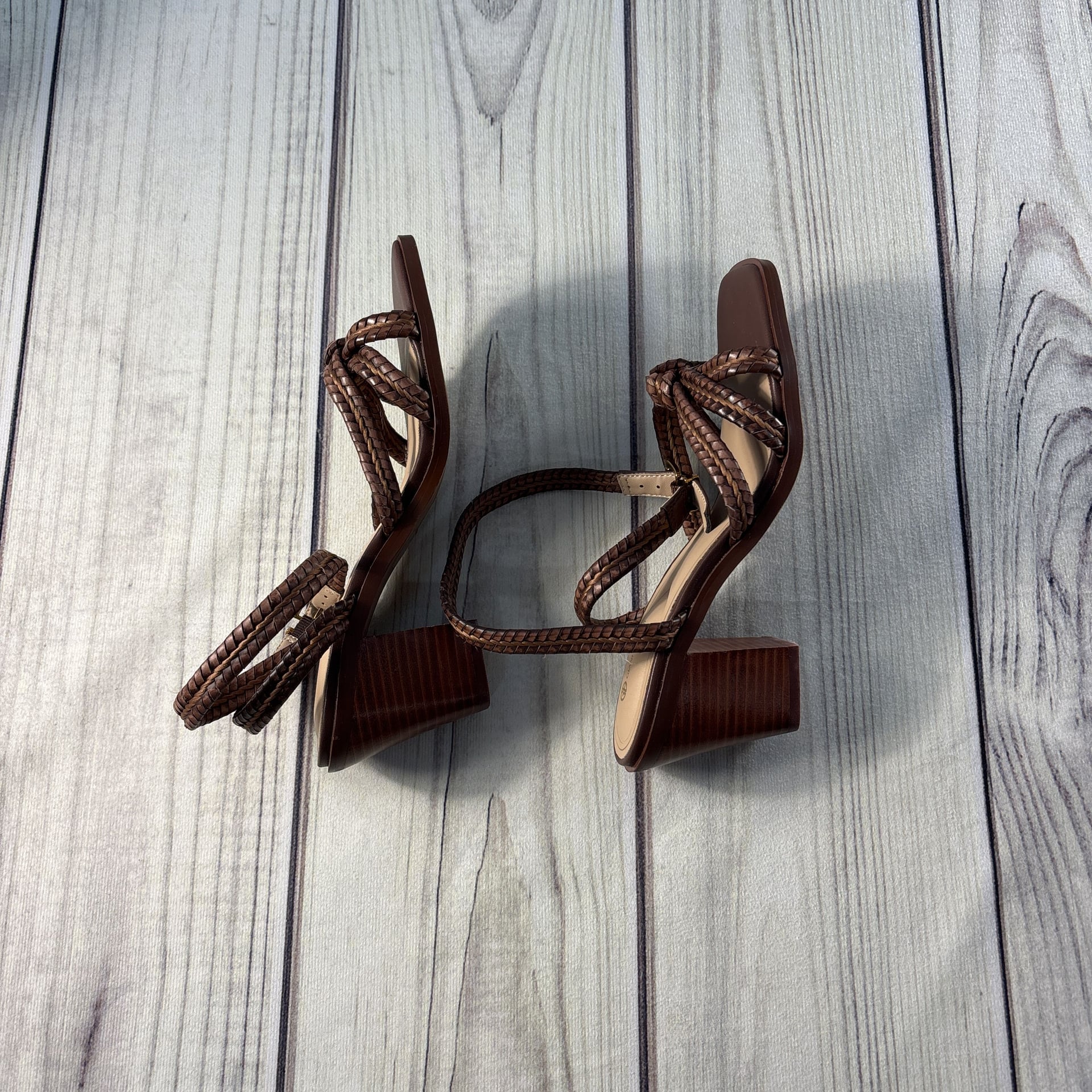 Giani Bernini Women’s Size 7.5M Strappy Brown Heels Sandals 7