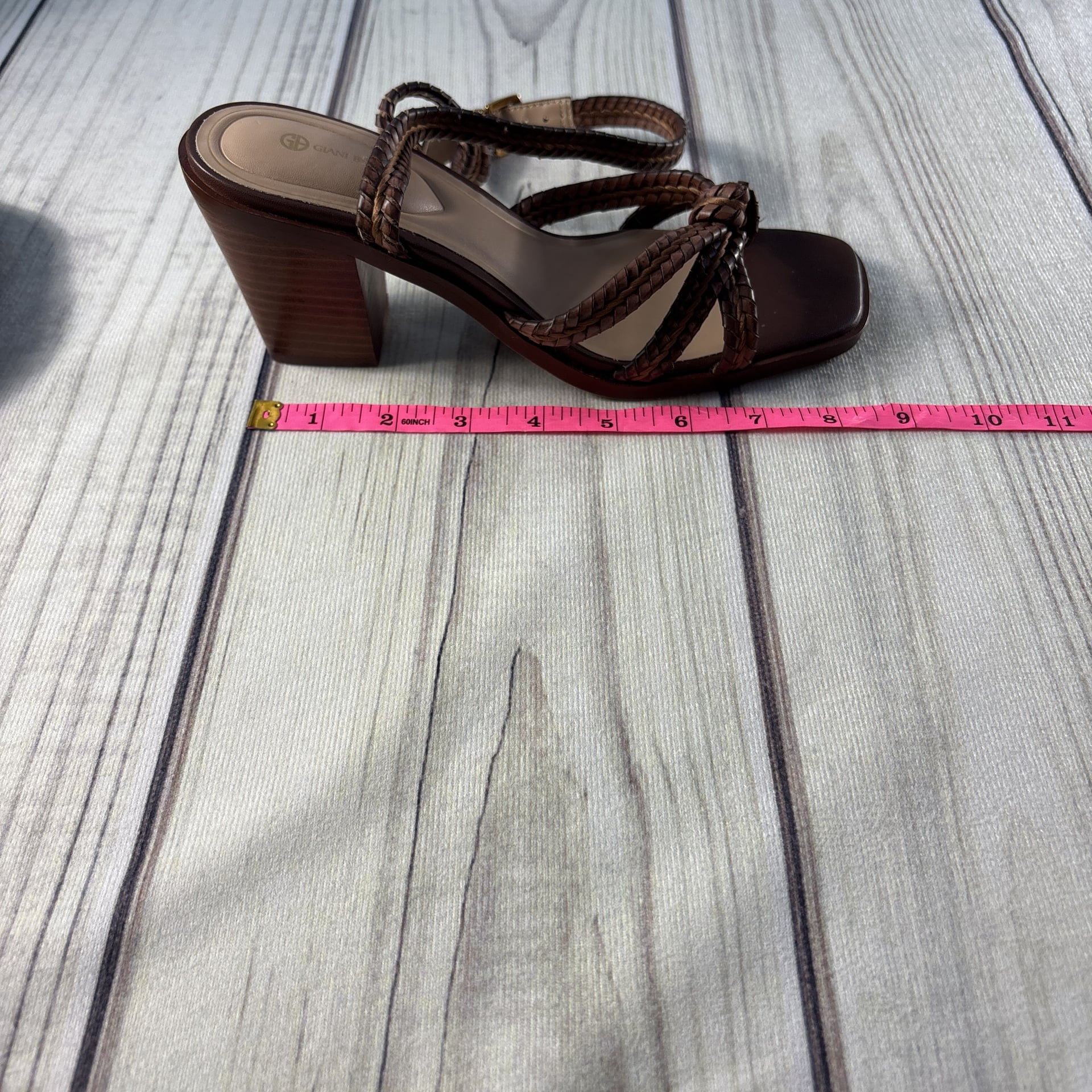 Giani Bernini Women’s Size 7.5M Strappy Brown Heels Sandals 12