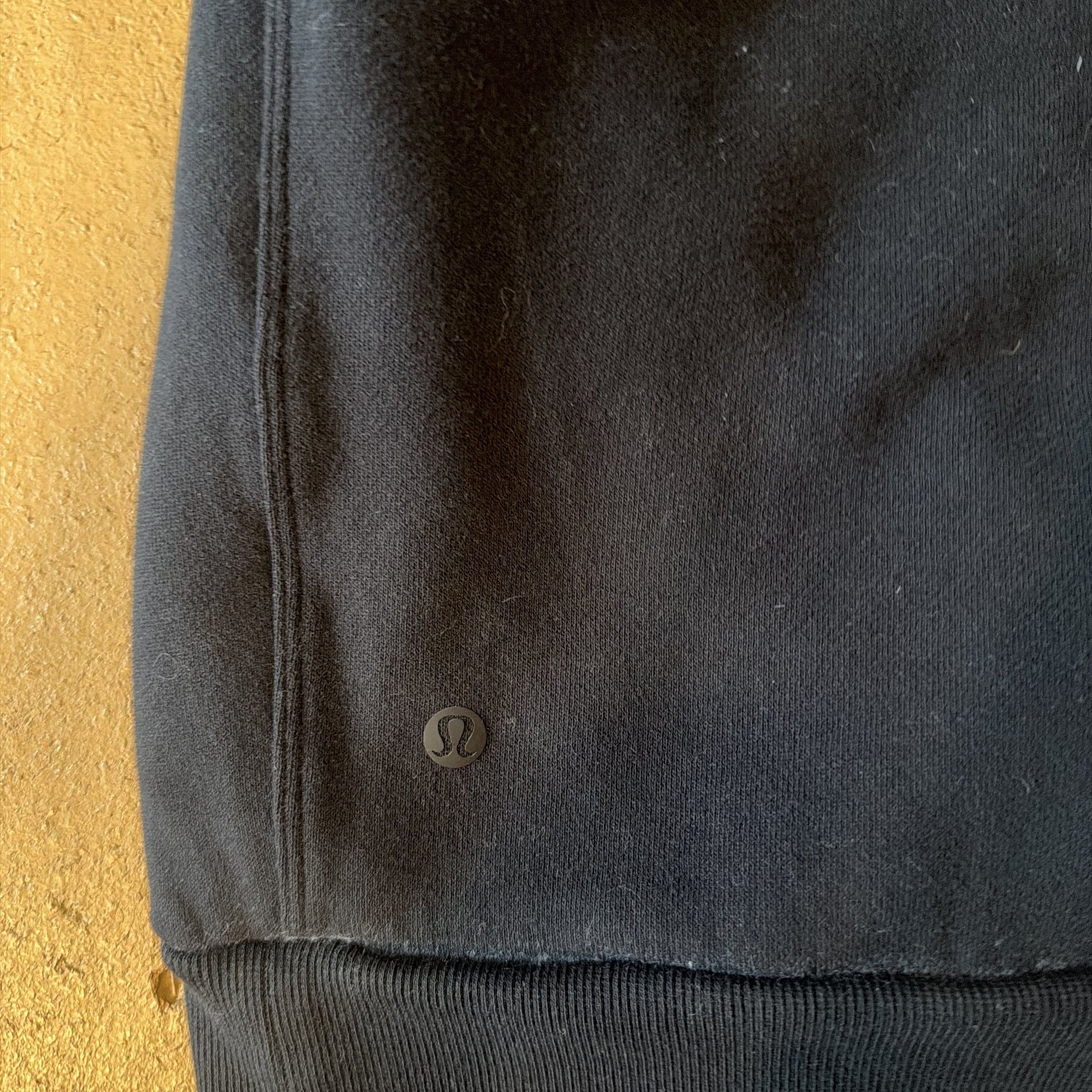 Lululemon Steady State Crew *New York, Black, Size L *RARE 5
