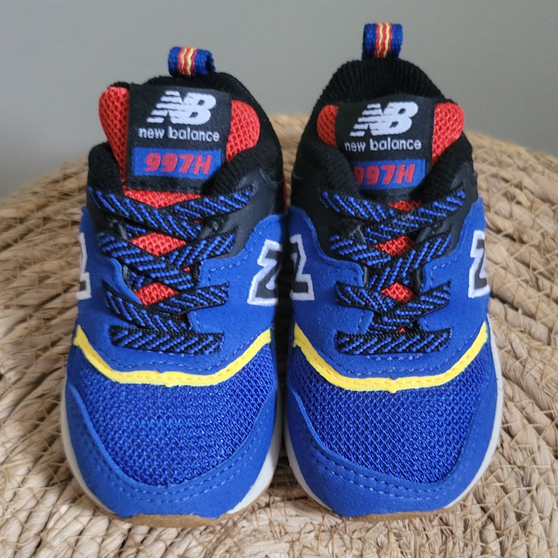 Toddler New Balance 997H Bungee Lace,NIB,3,Blue/Black/Yellow/Red 9