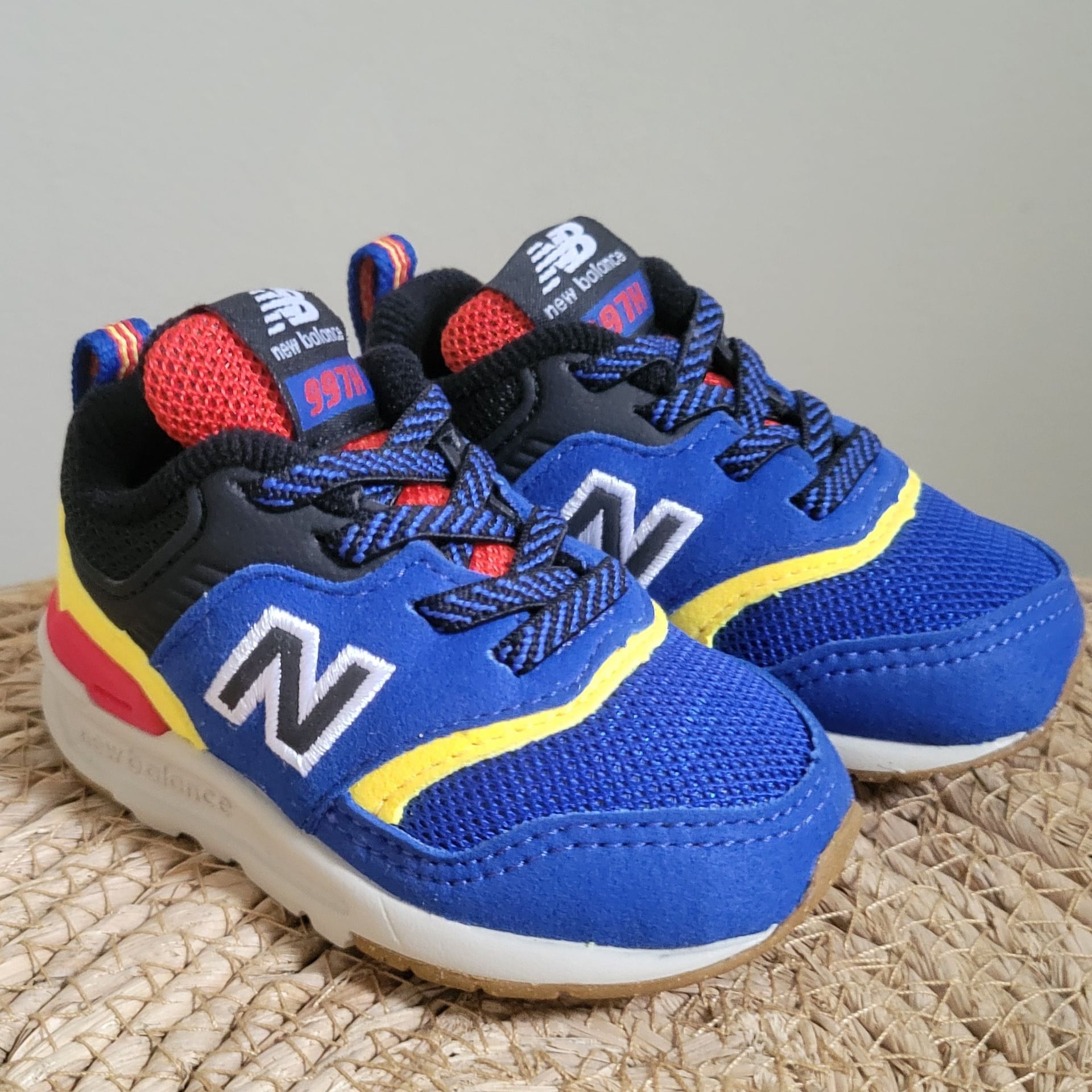 Toddler New Balance 997H Bungee Lace,NIB,3,Blue/Black/Yellow/Red 11