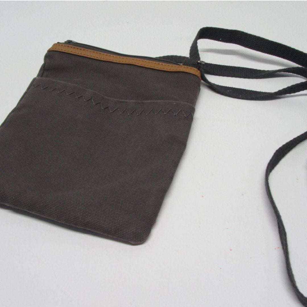 Thirty-One Follow Your Own Path Explorer Crossbody Bag,Grey/Brown 3