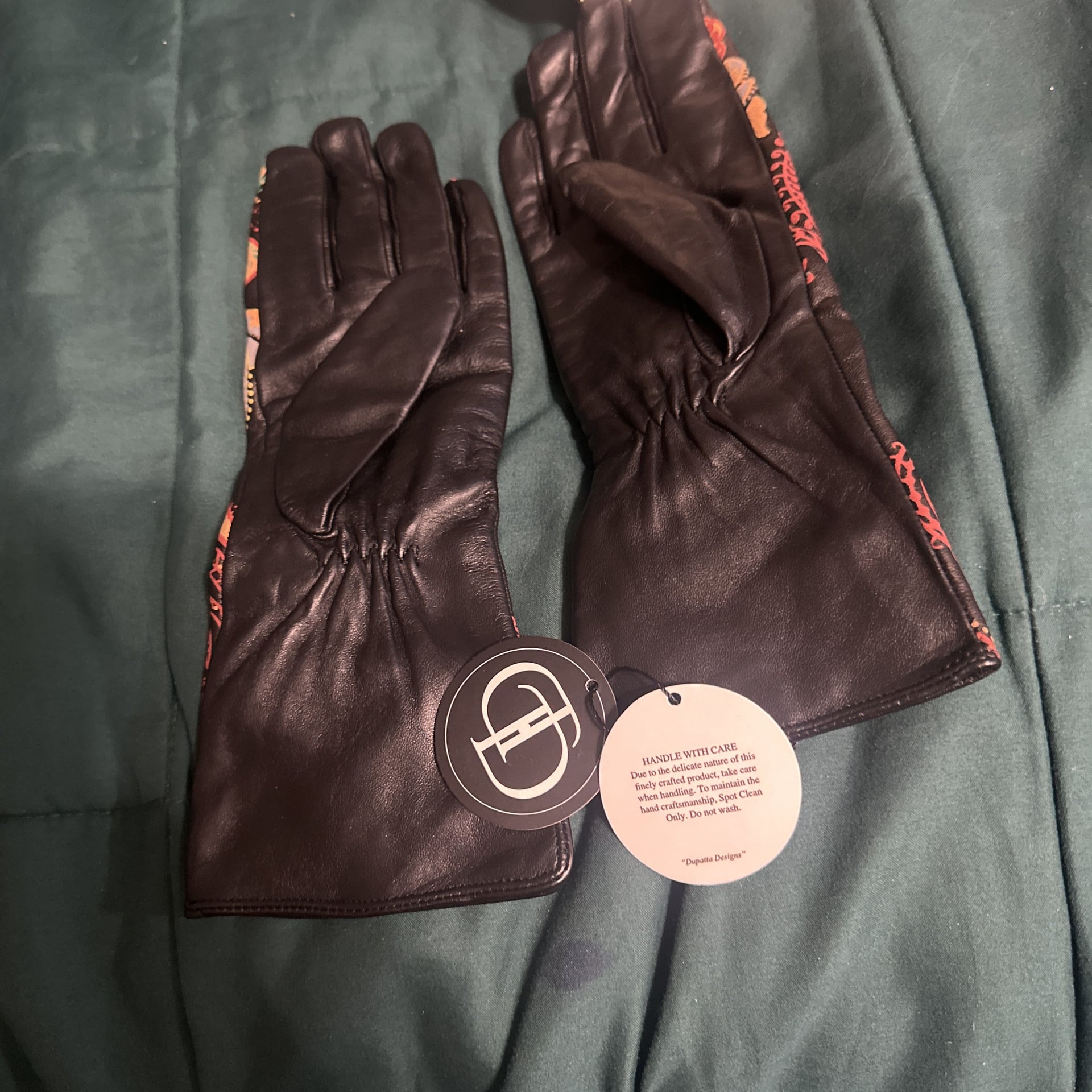 Dupatta Fiona Metallic Printed Leather Gloves 2