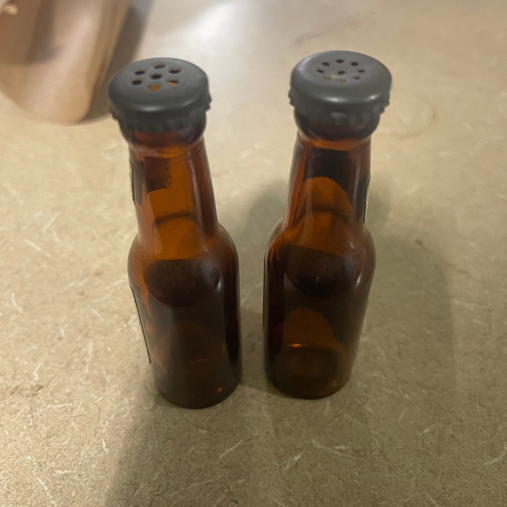 Vintage Falstaff Beer Bottle Salt & Pepper Shakers 3