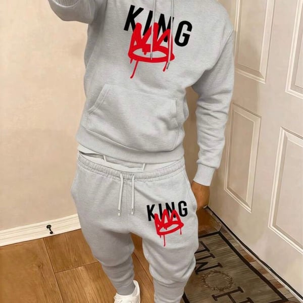 RED HOODIE NO KINGS