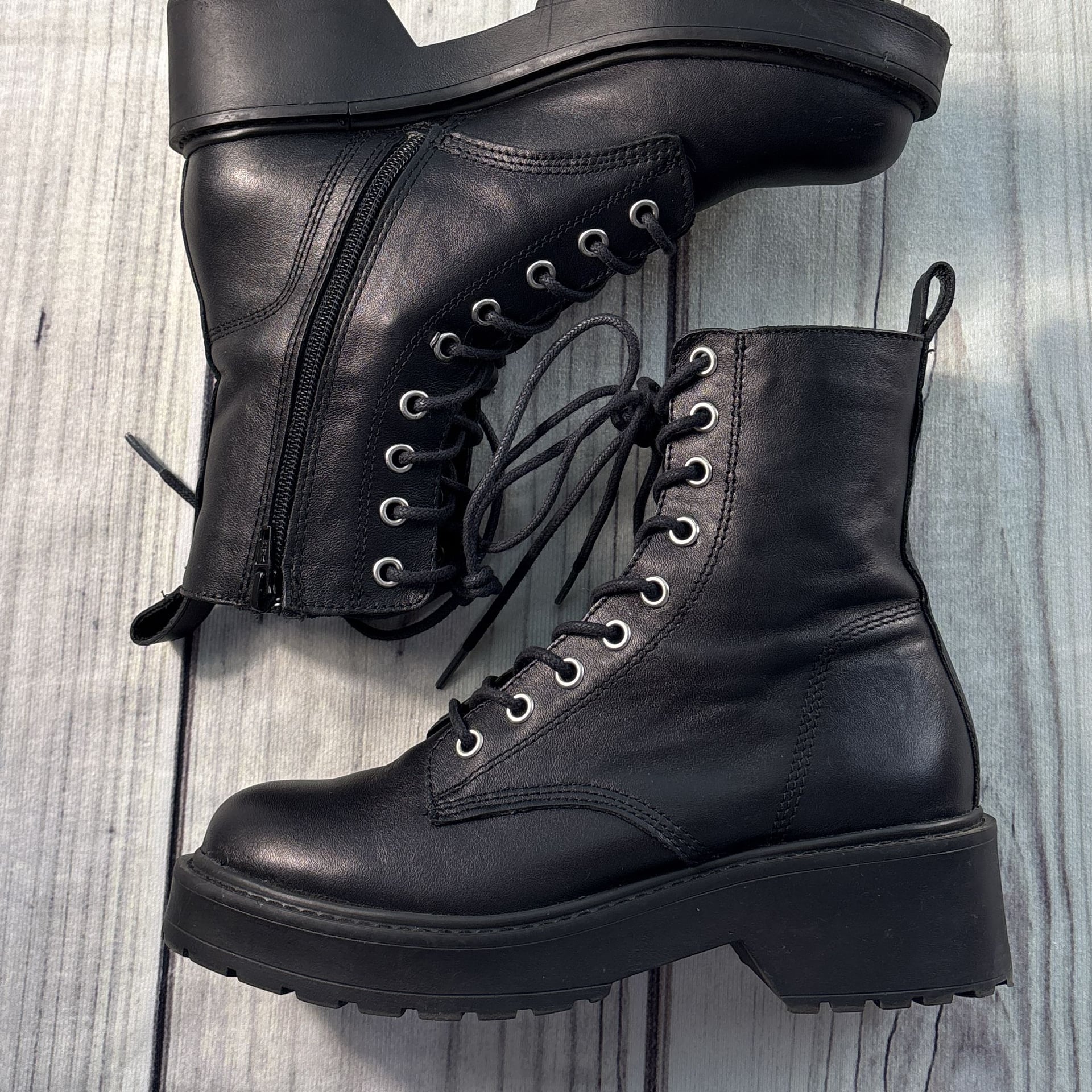 Steve Madden Tornado Combat style Boots Black Leather Lace-Up Size 6 EUC 4