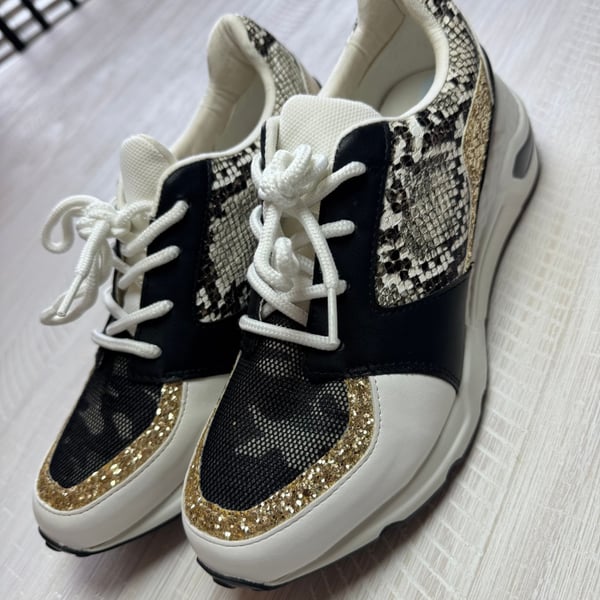 Steve Madden Cliff Barra Fashion Wedge Sneakers Black Gold Multi Lace Sequin