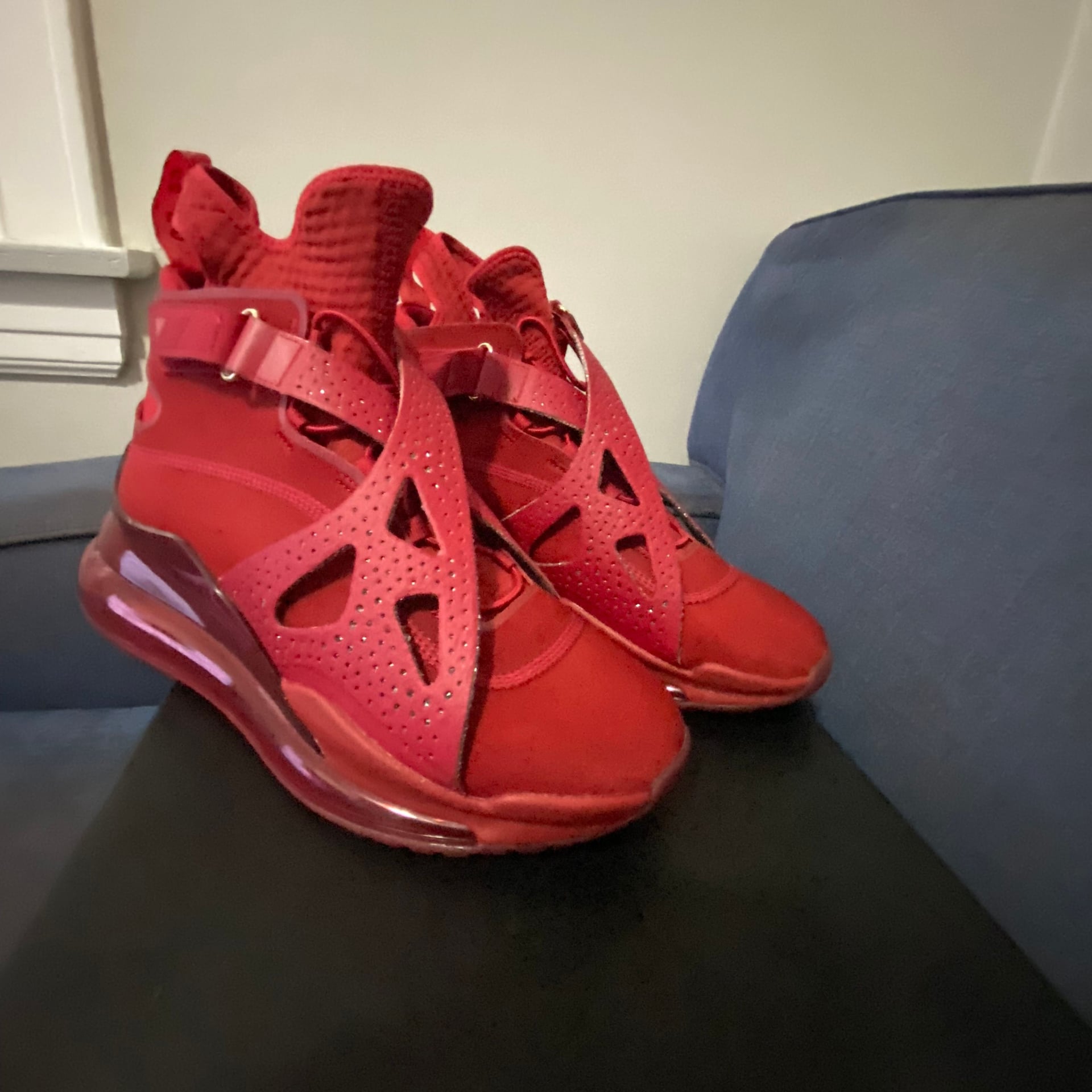 Swarovski x Wmns Jordan Air Latitude 720 LX 'Gym Red' 3