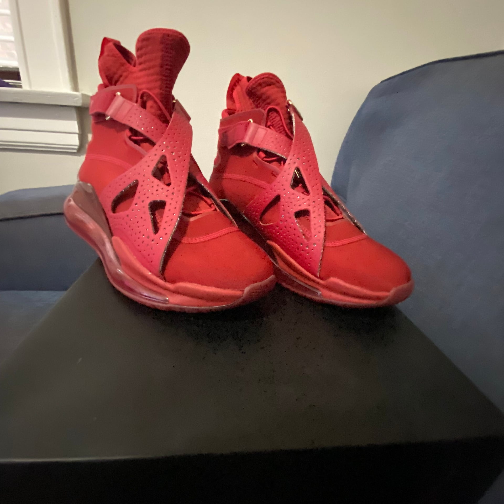 Swarovski x Wmns Jordan Air Latitude 720 LX 'Gym Red' 4