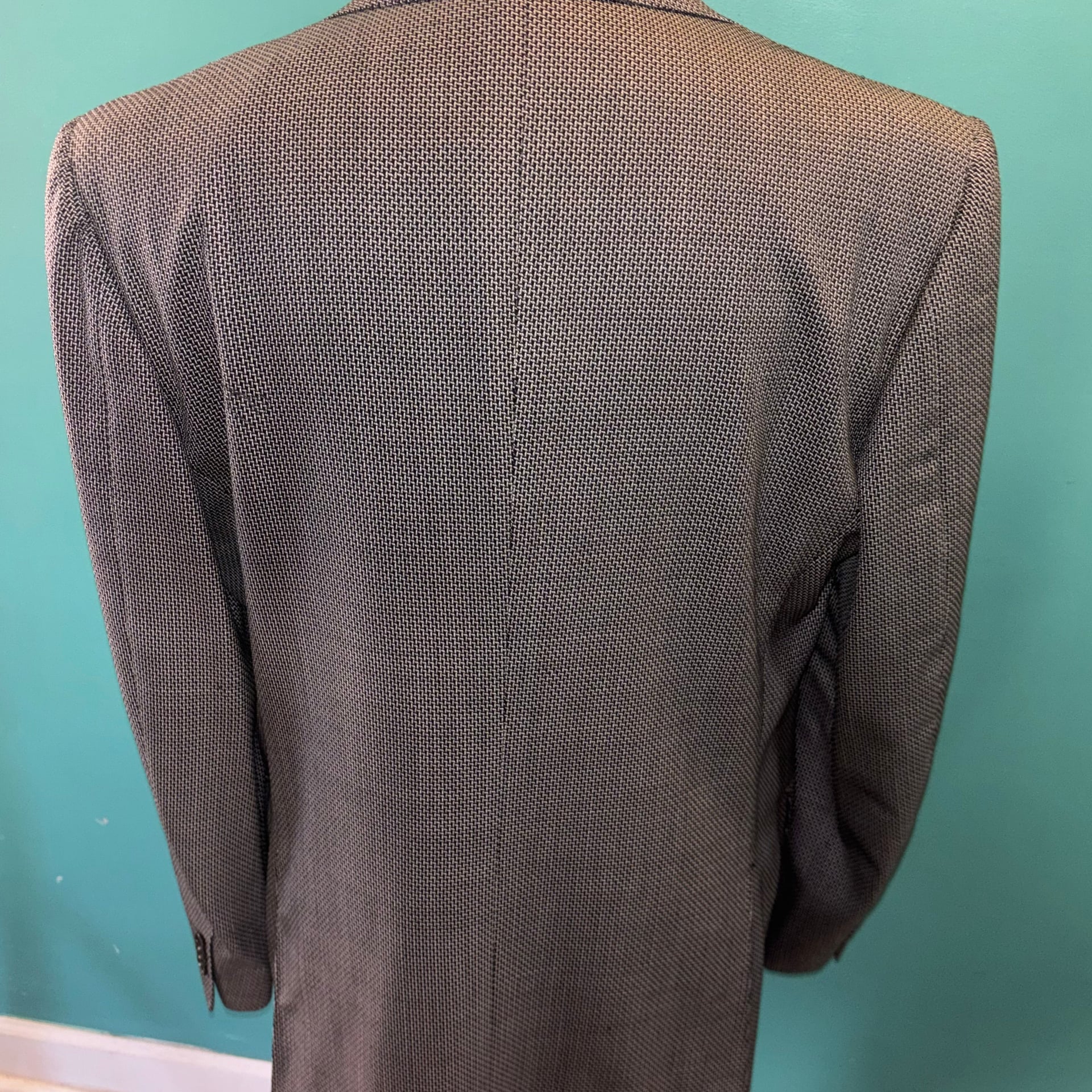 Trussini Men's Two-Button Wool Geometric SportsCoat Blazer Made in Italy Size 44 9