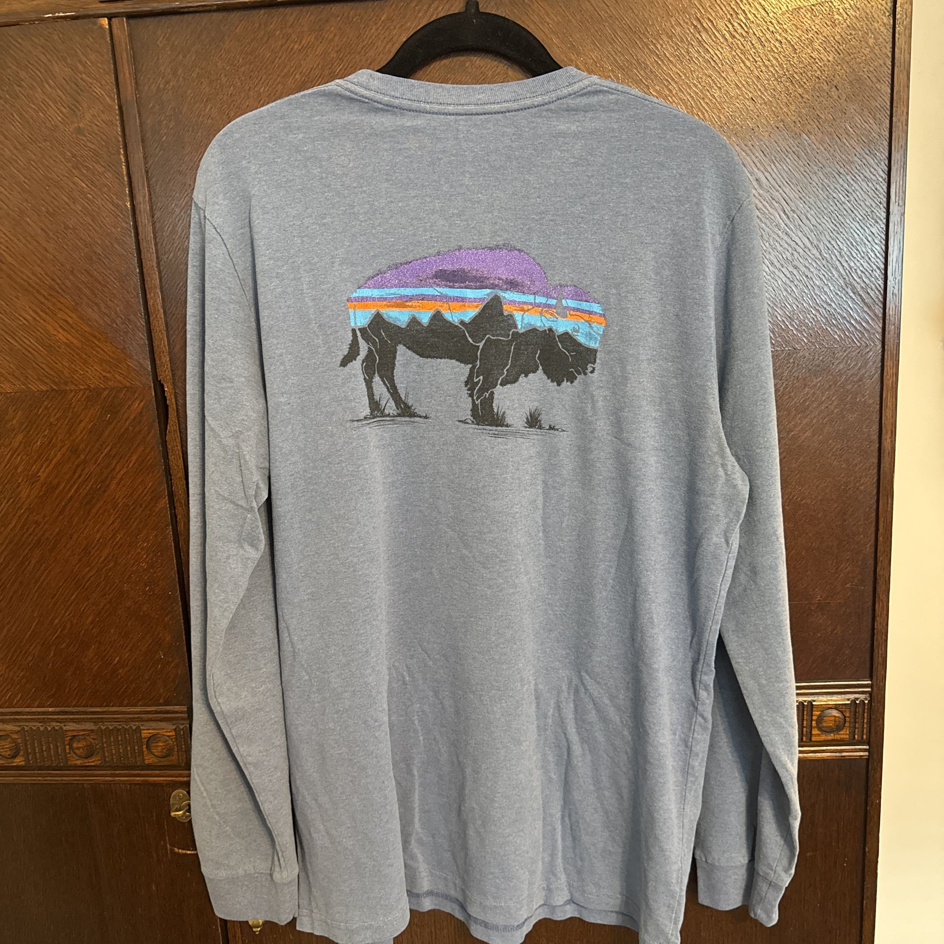 Men's Long-sleeved P-6 Logo Responsibili-Tee – Blue 3