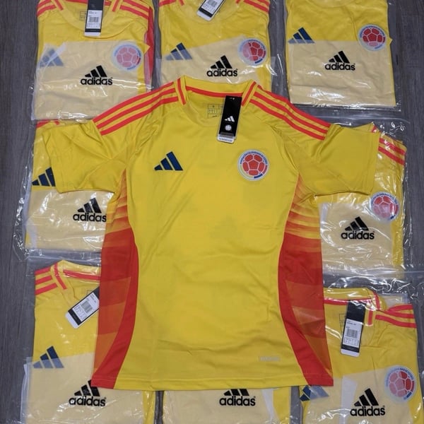 adidas Colombia 2024/25 Home Yellow Soccer Jersey Size large