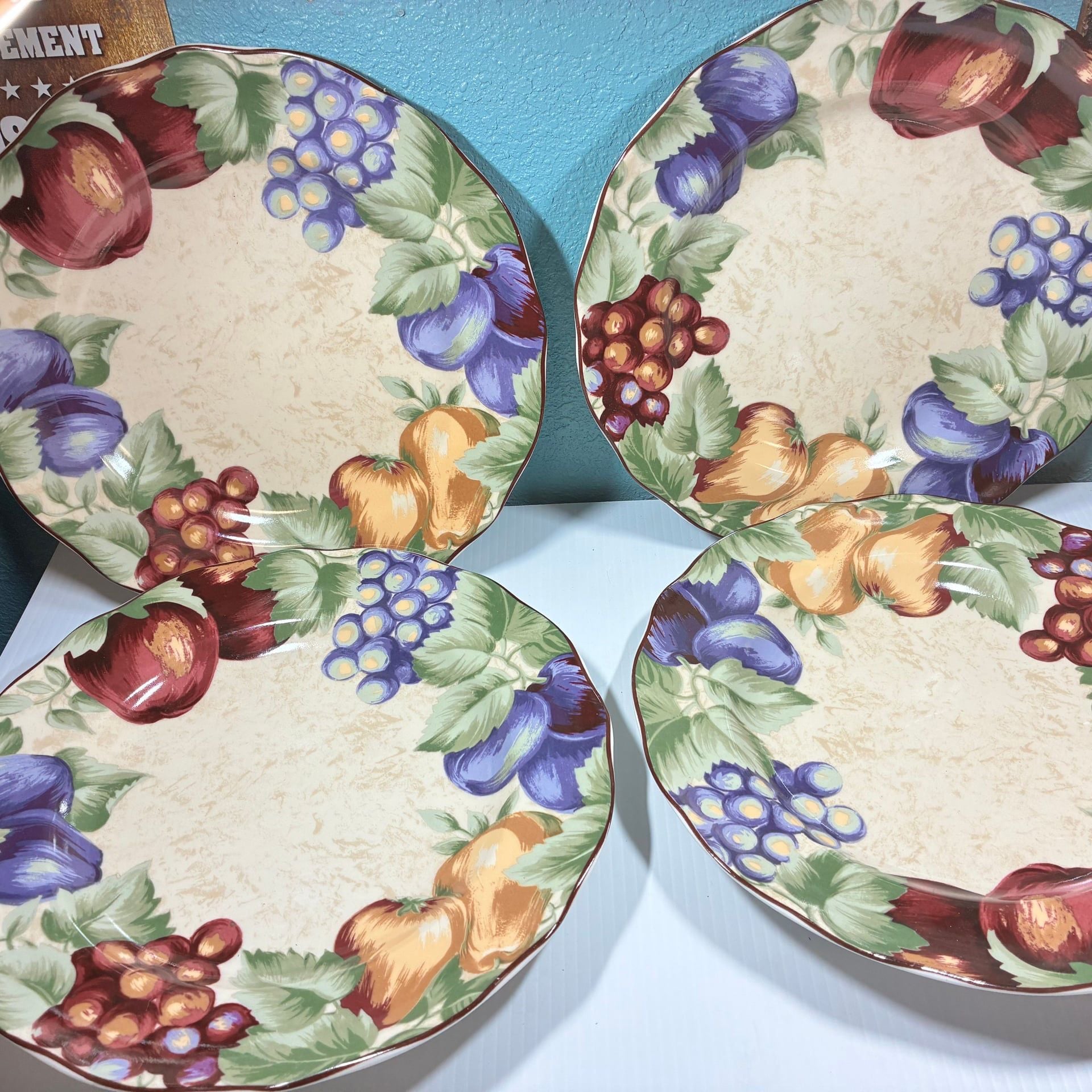 Noble Napa Valley Fruit Design Scalloped 4 11" Plates and 2 9" Salad Plates 3