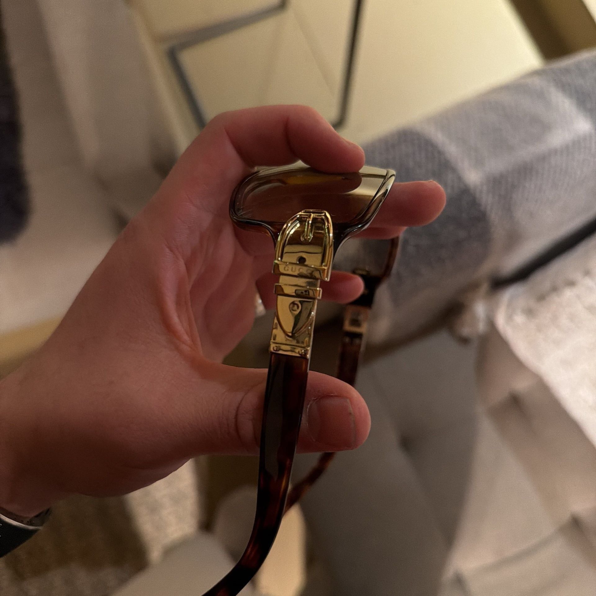 Vintage Gucci GG 2590/S Tortoise Shield Sunglasses with Gold Belt Buckle Logo 4
