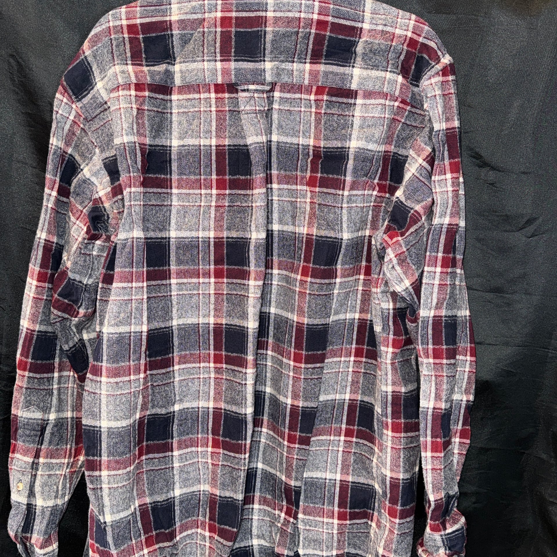Red Head Brand Co. Men's Blue and Red Plaid Long Sleeve Button Down Flannel Shirt 3