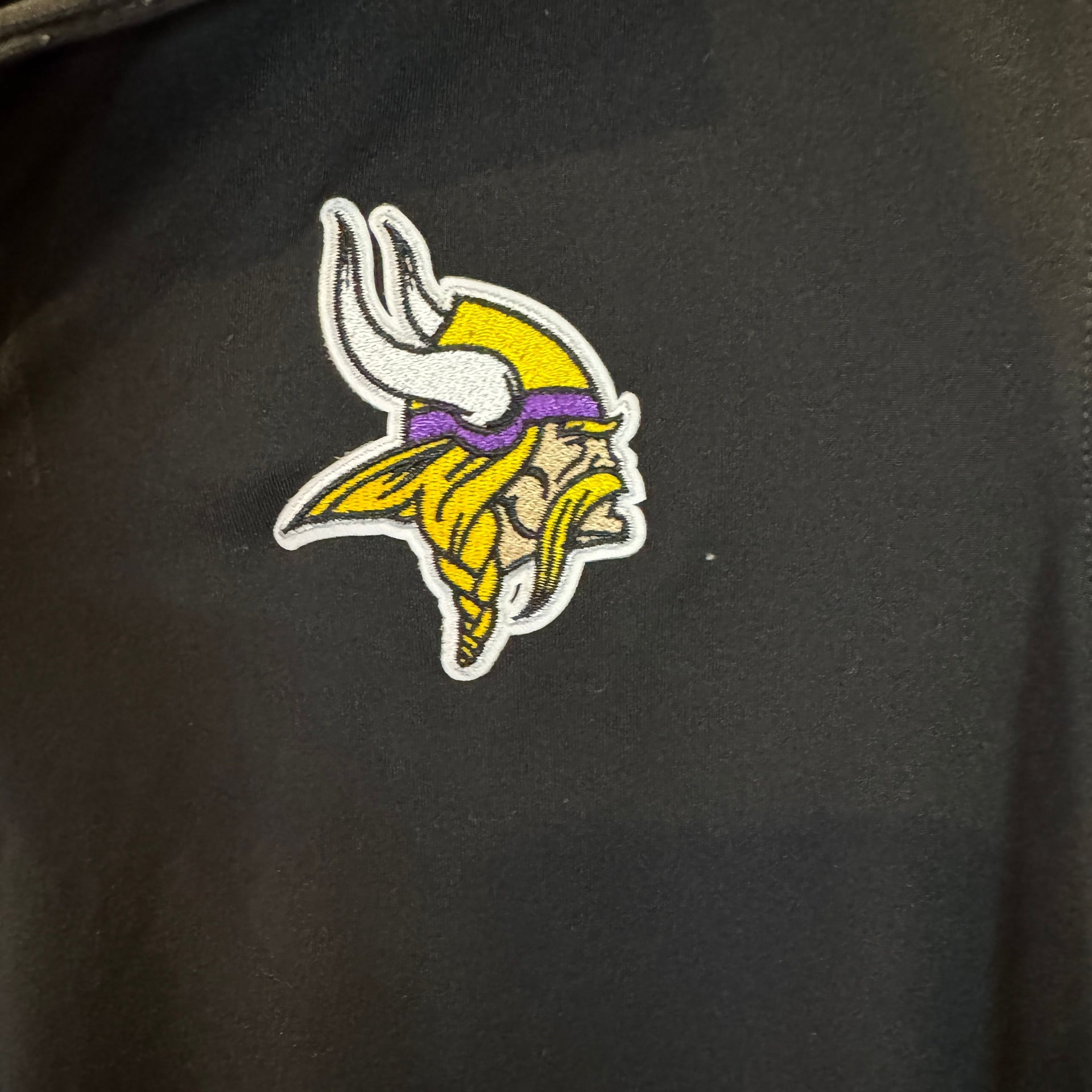 Minnesota Vikings Antigua Black Glacier Quarter-Zip Pullover Jacket 2