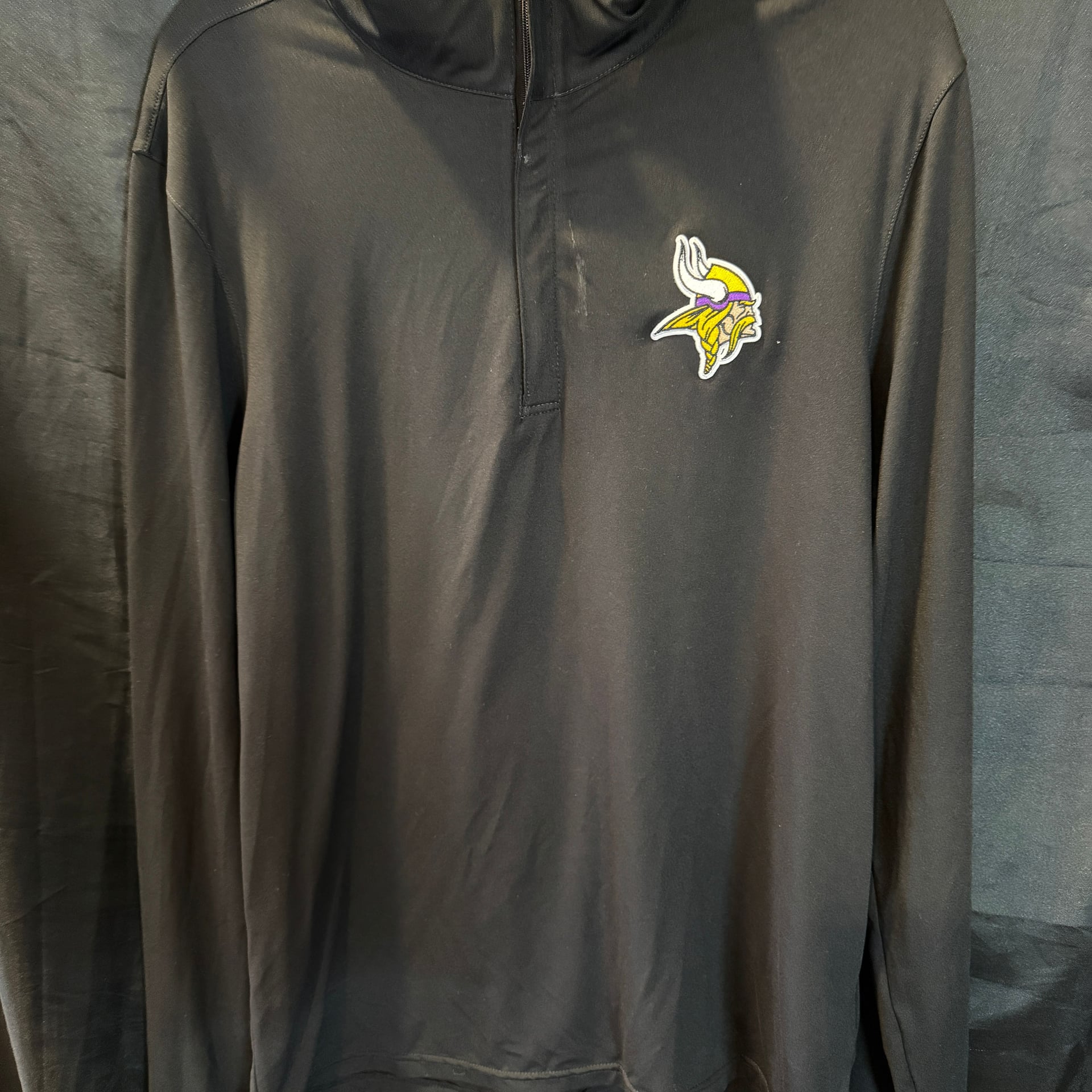 Minnesota Vikings Antigua Black Glacier Quarter-Zip Pullover Jacket 4
