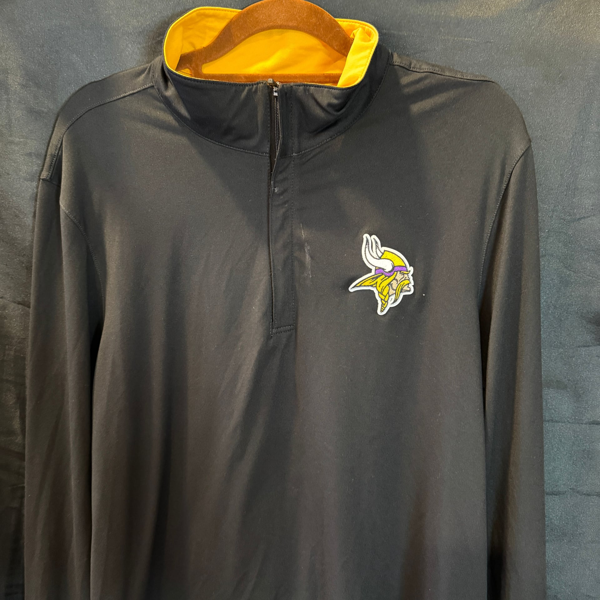 Minnesota Vikings Antigua Black Glacier Quarter-Zip Pullover Jacket 5